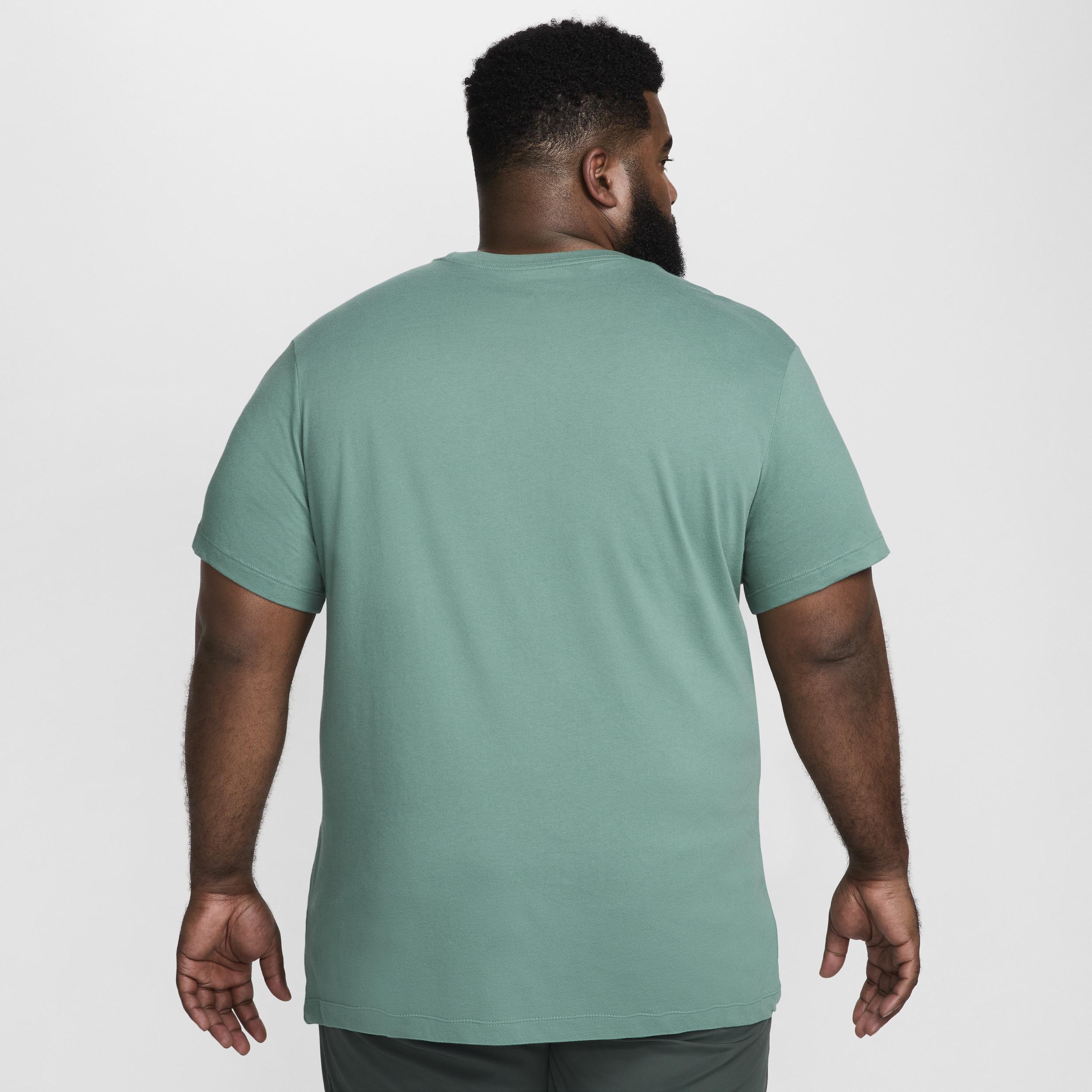 Nike Men's Dri-FIT Fitness T-Shirt Product Image