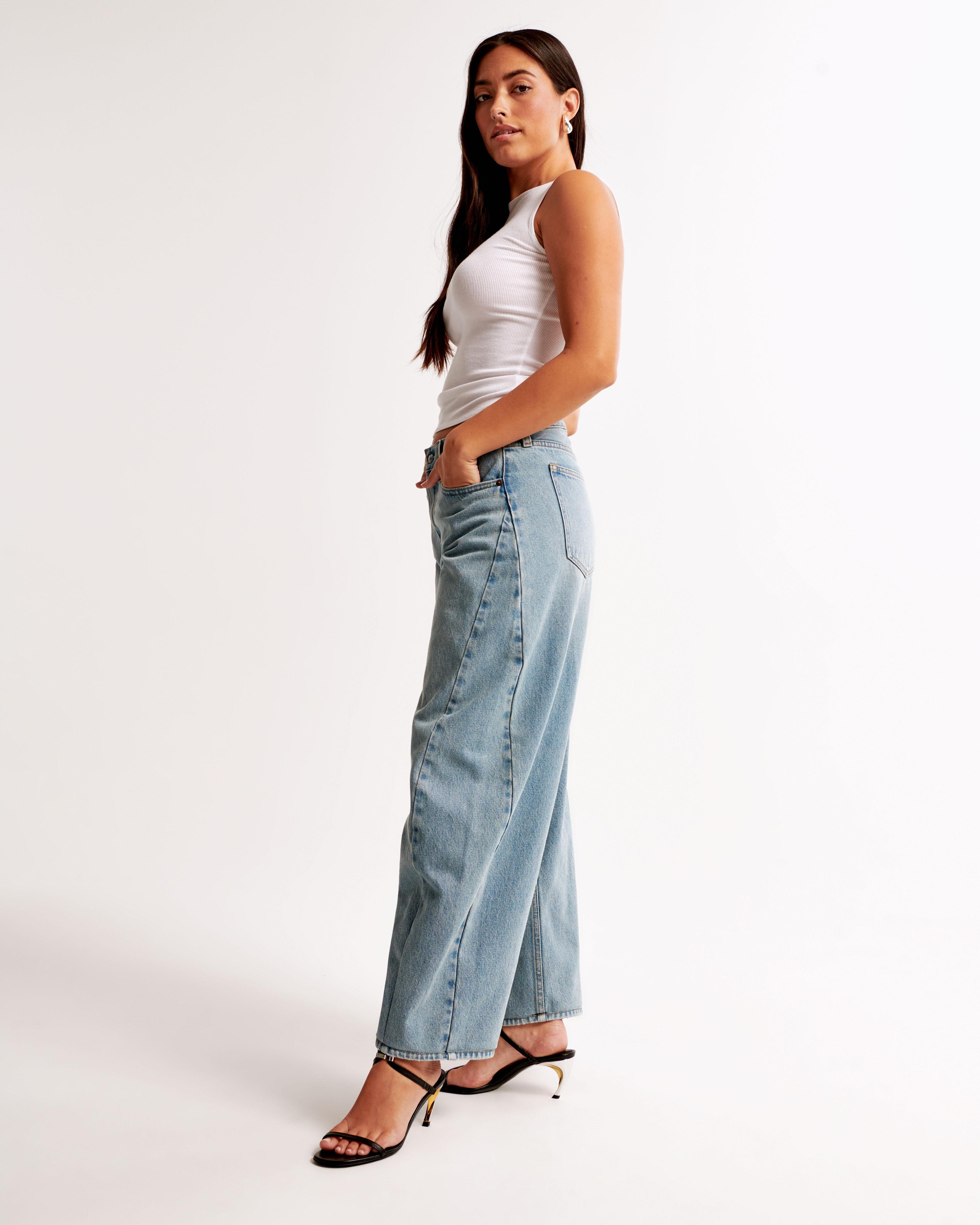 Curve Love Mid Rise Barrel Jean Product Image