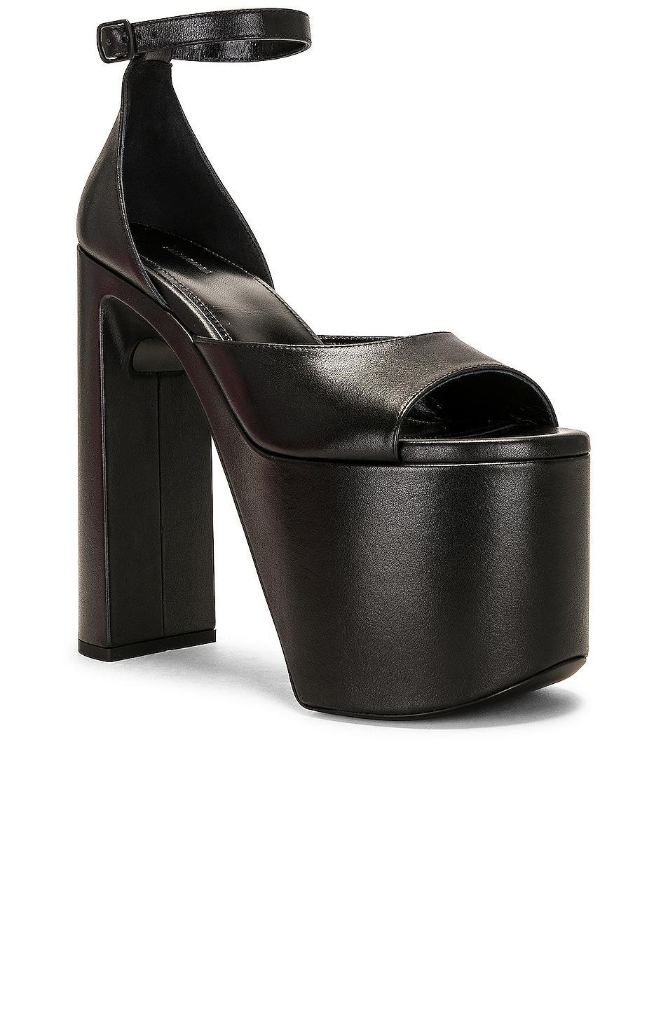 Balenciaga Camden Sandal in Black - Black. Size 38 (also in 39, 40, 41). Product Image