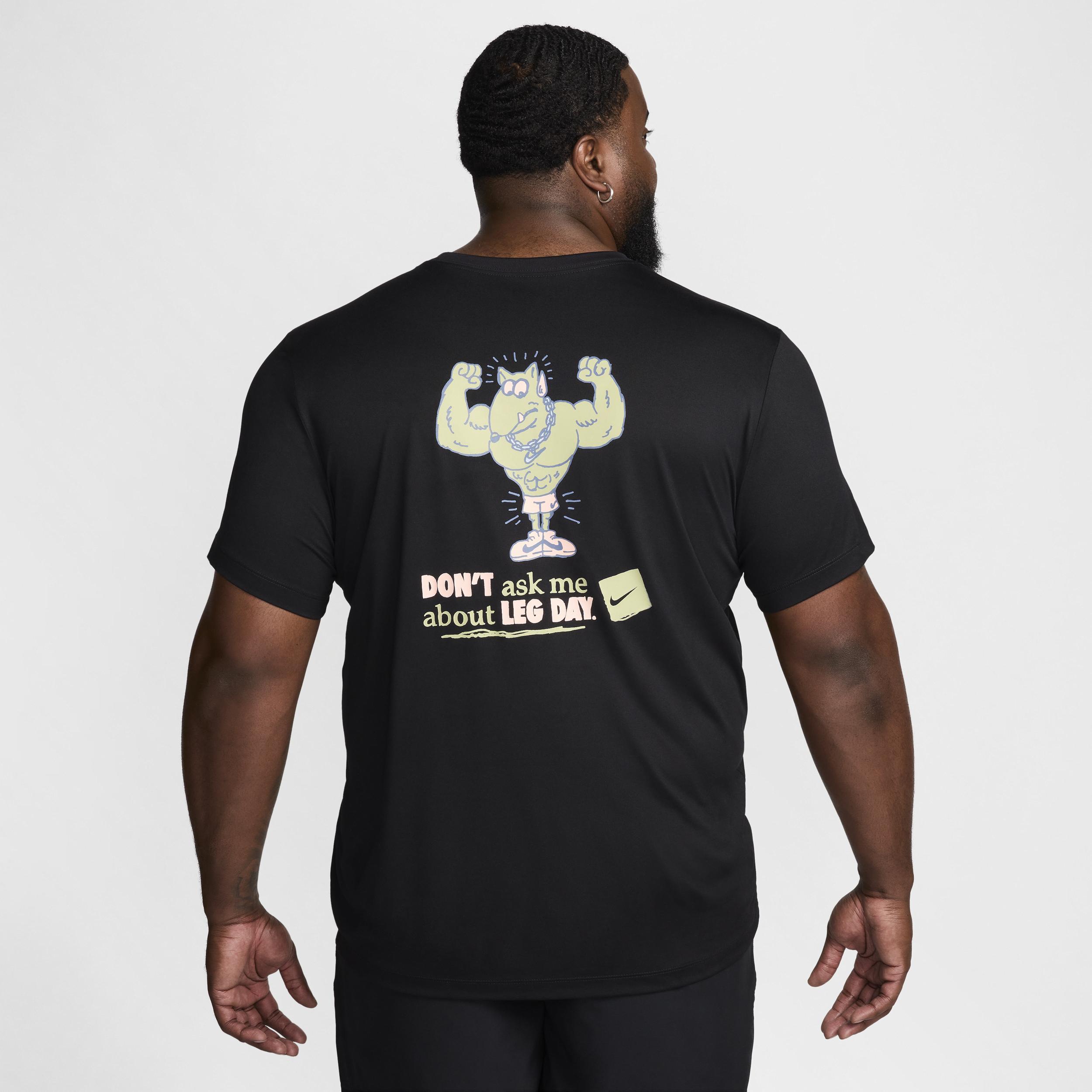 Nike Men's Dri-FIT Fitness T-Shirt Product Image