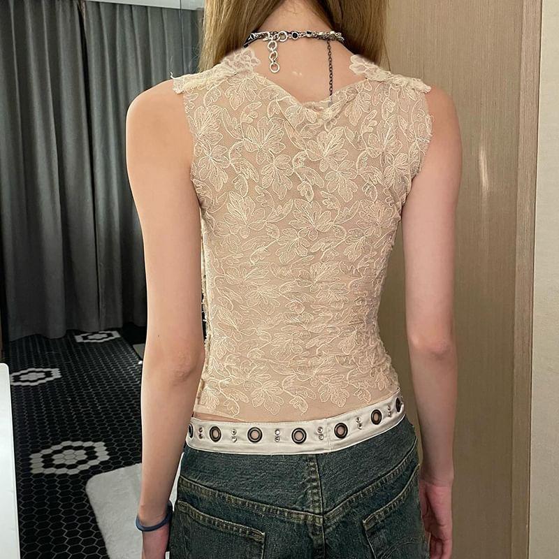 Sleeveless V-Neck Floral Lace Cropped Tank Top Product Image