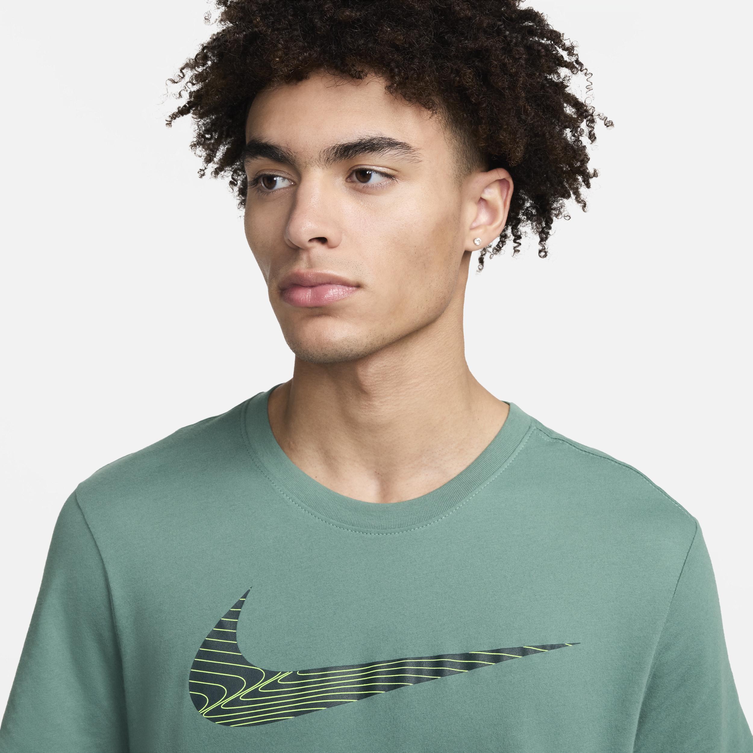 Nike Men's Dri-FIT Fitness T-Shirt Product Image