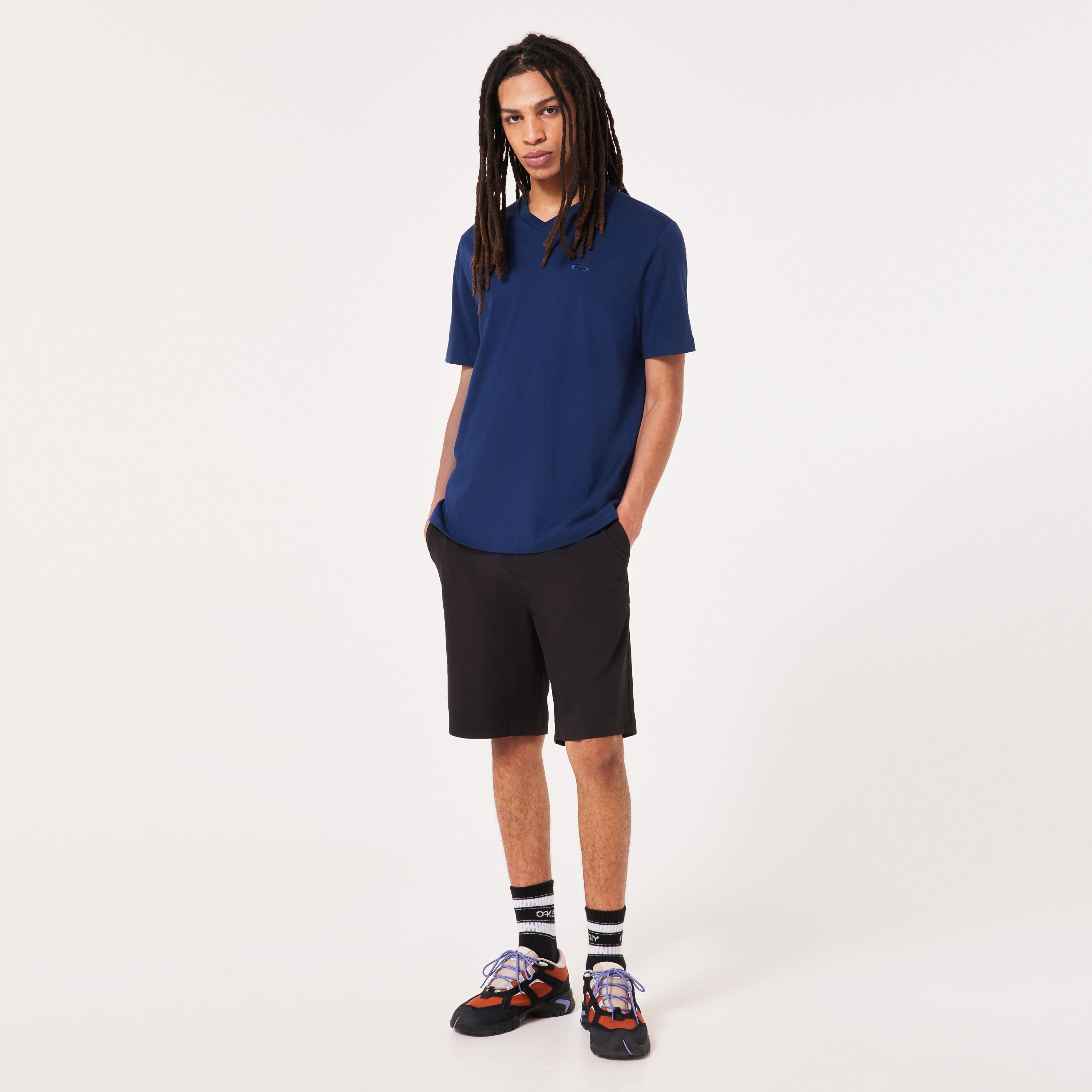 Oakley Oakley Utility Chino Short - Blackout | Oakley® Product Image