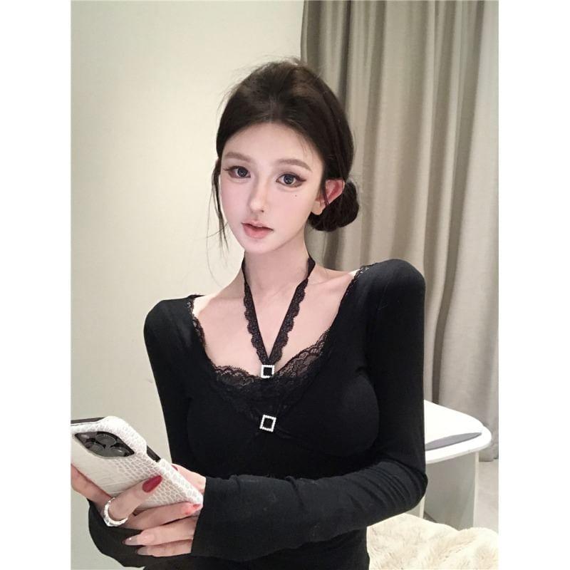 Long-Sleeve Plain Lace Trim Tee Product Image