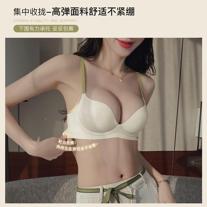 Seamless Wireless Bra / Panty / Set Product Image