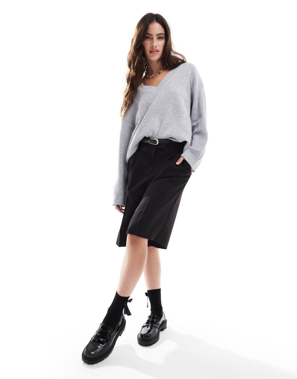 Stradivarius soft touch V-neck sweater in gray Product Image