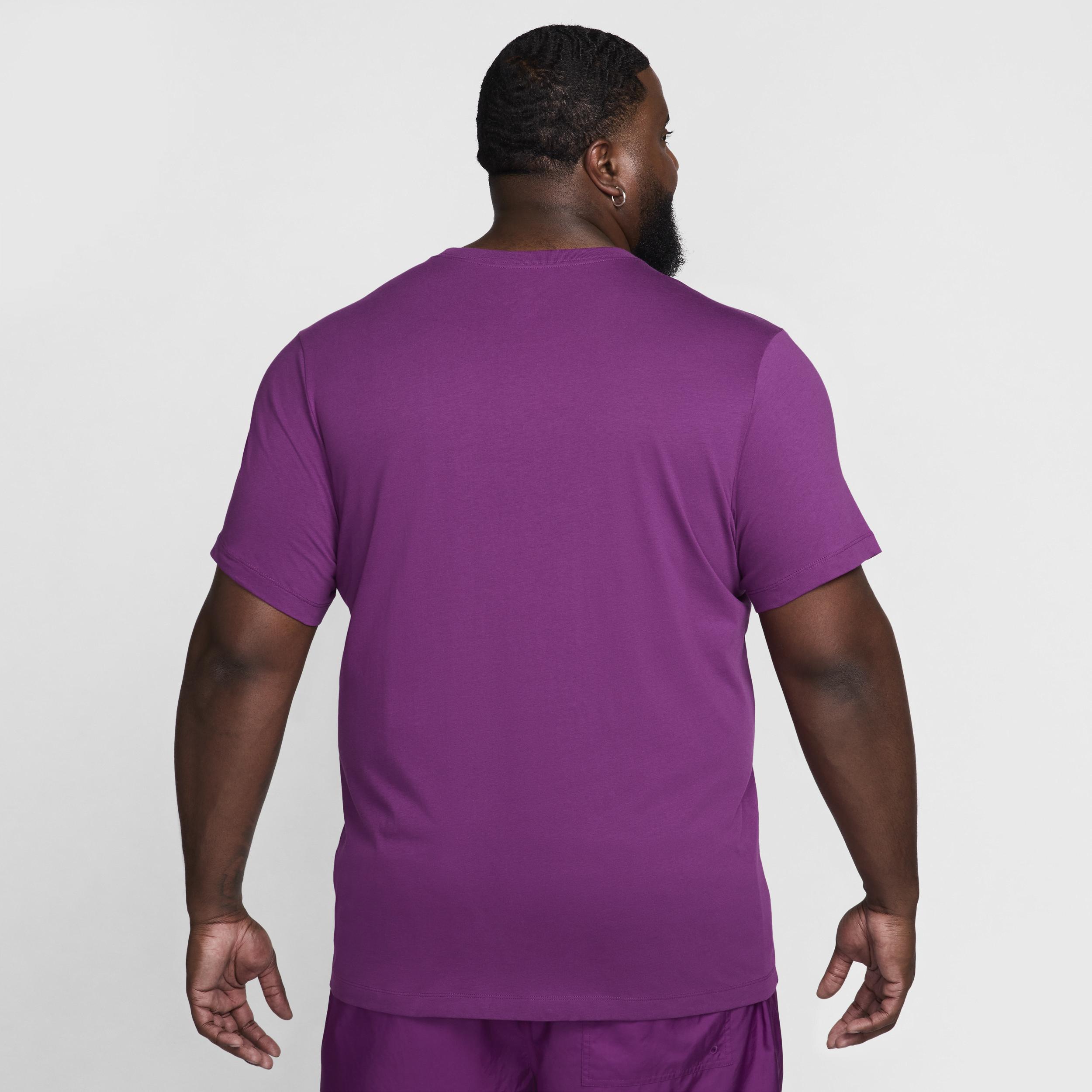 Nike Club Unisex t-shirt Product Image