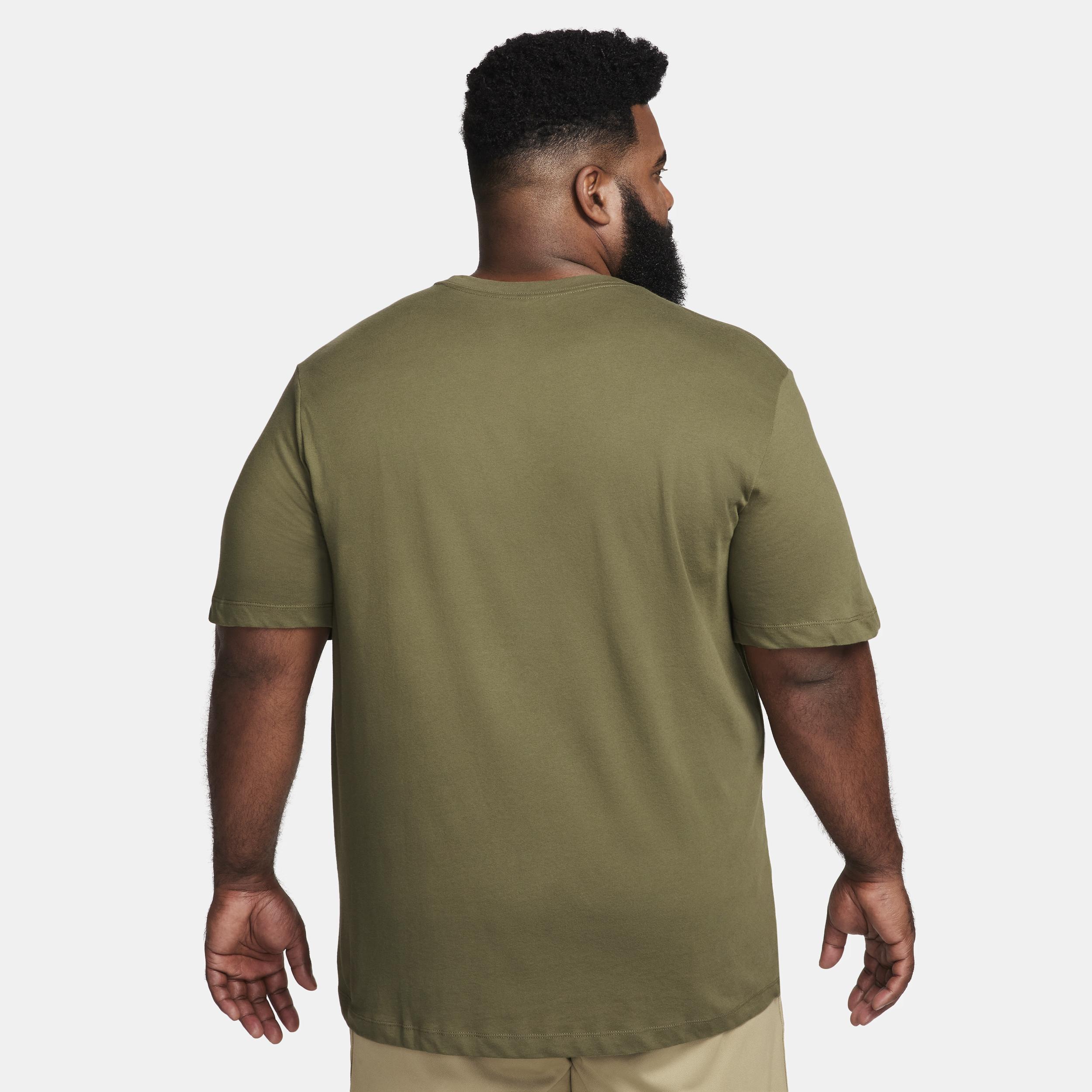 Nike Men's Dri-FIT Fitness T-Shirt Product Image