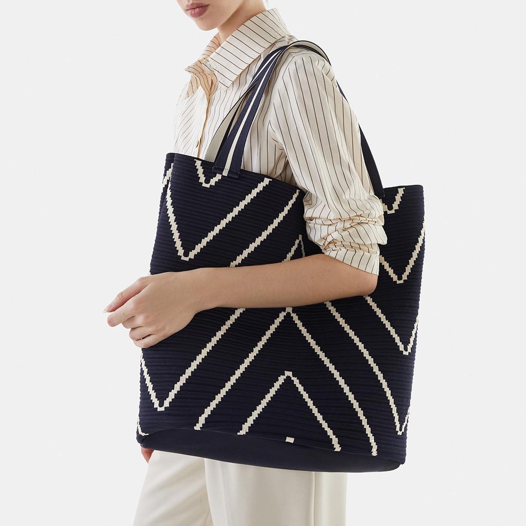 The Bucket Bag (Colette) Product Image