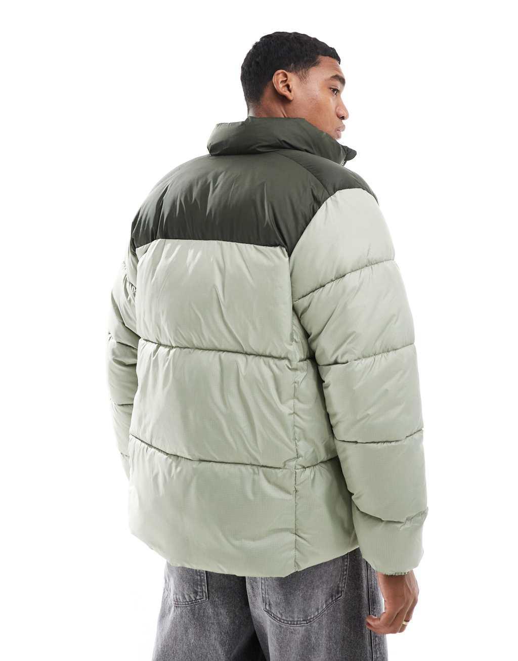 Columbia Puffect III jacket in green Product Image