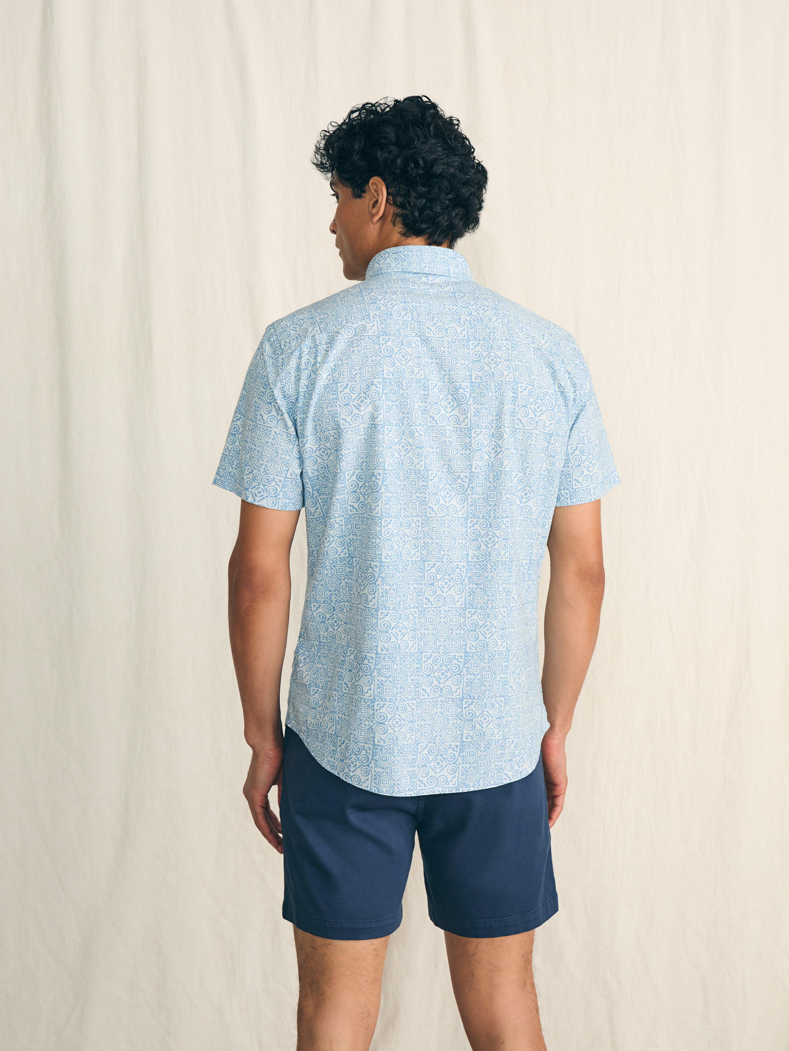 Short-Sleeve Stretch Playa Shirt (Tall) - South Pacific Geo Male Product Image