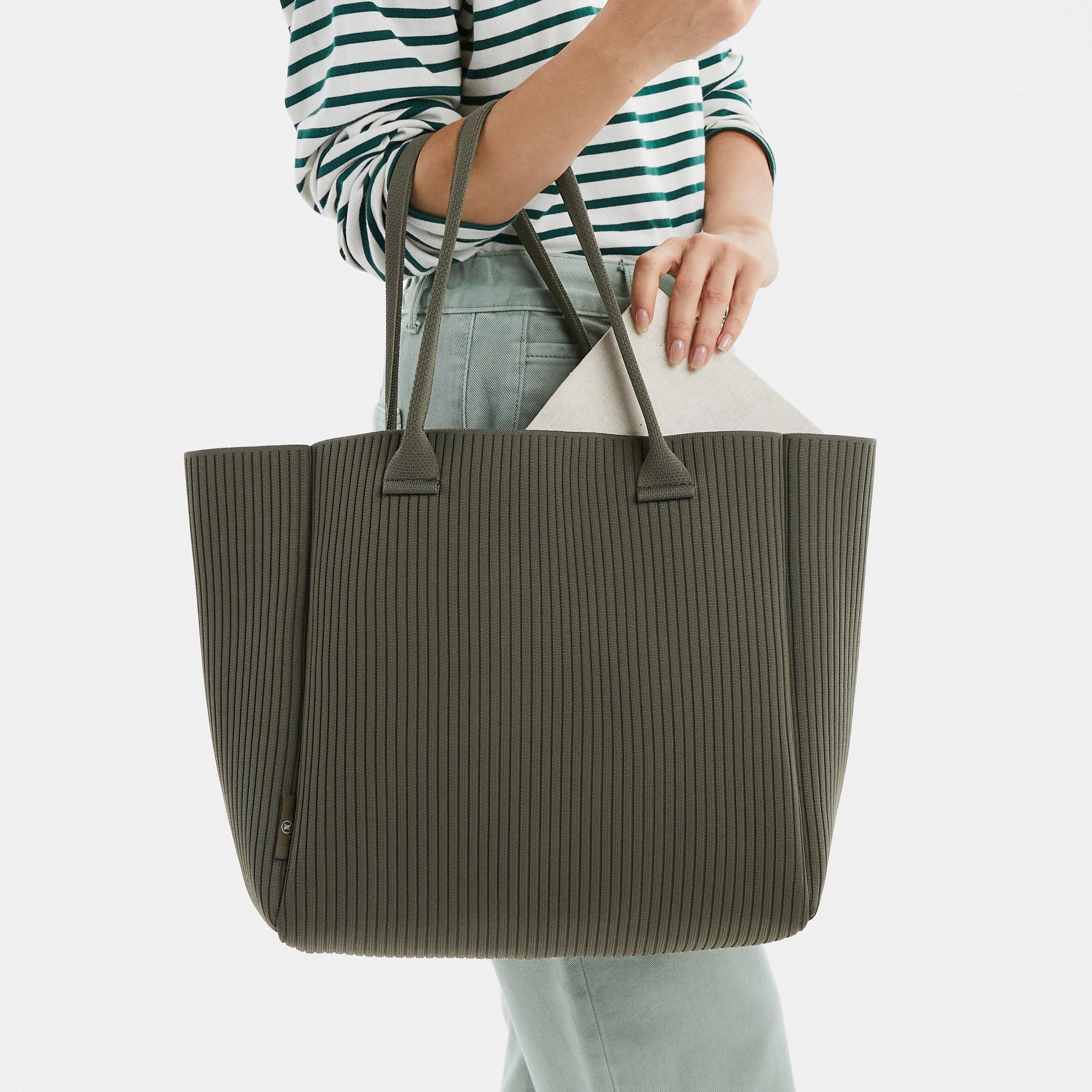 The Essential Tote (Maia) Product Image