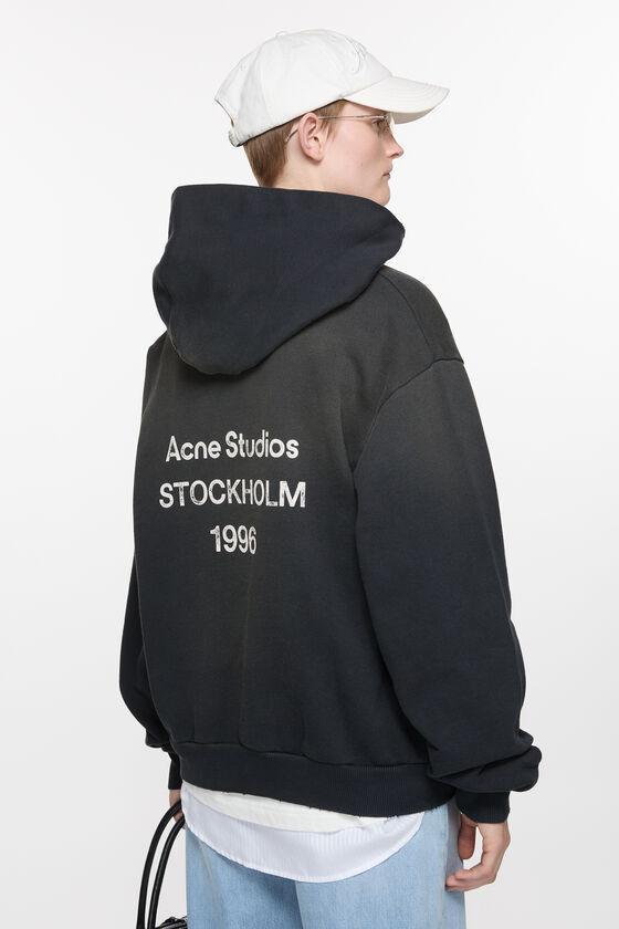 Logo hooded sweater Product Image