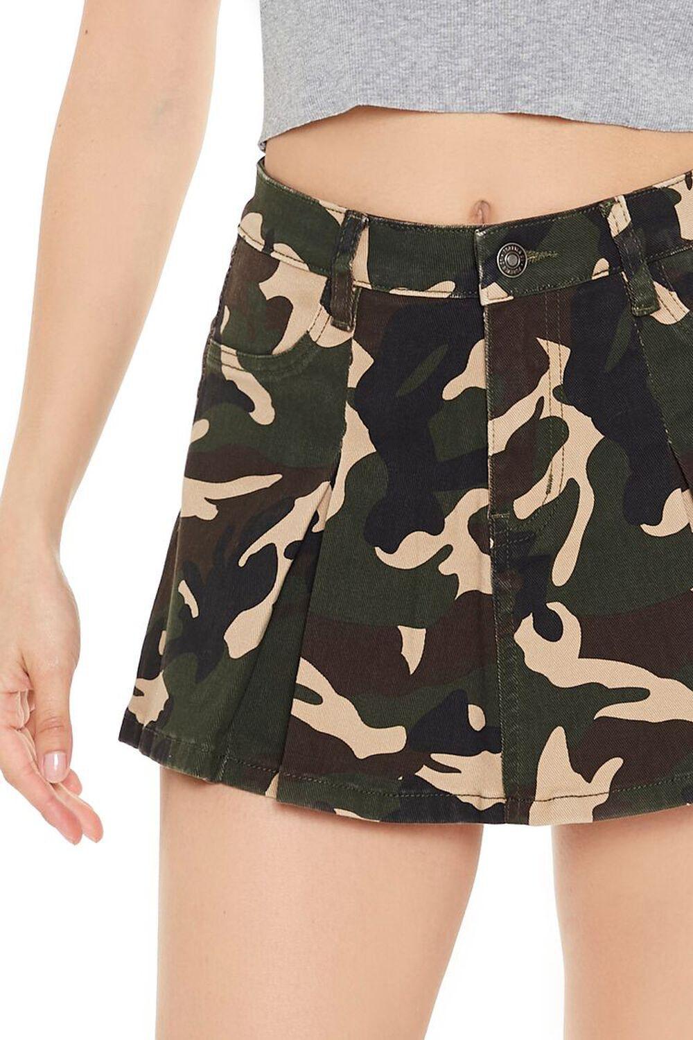 Pleated Camo Print Mini Skort | Forever 21 Product Image