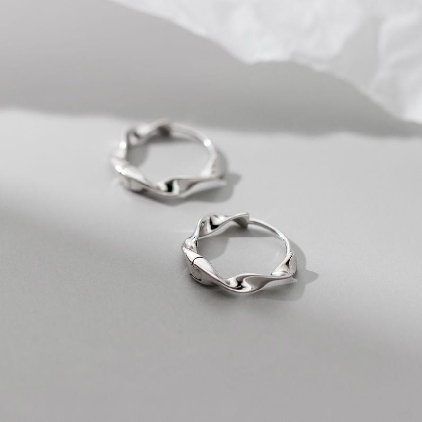 S925 Sterling Silver Twisted Huggie Earring Product Image