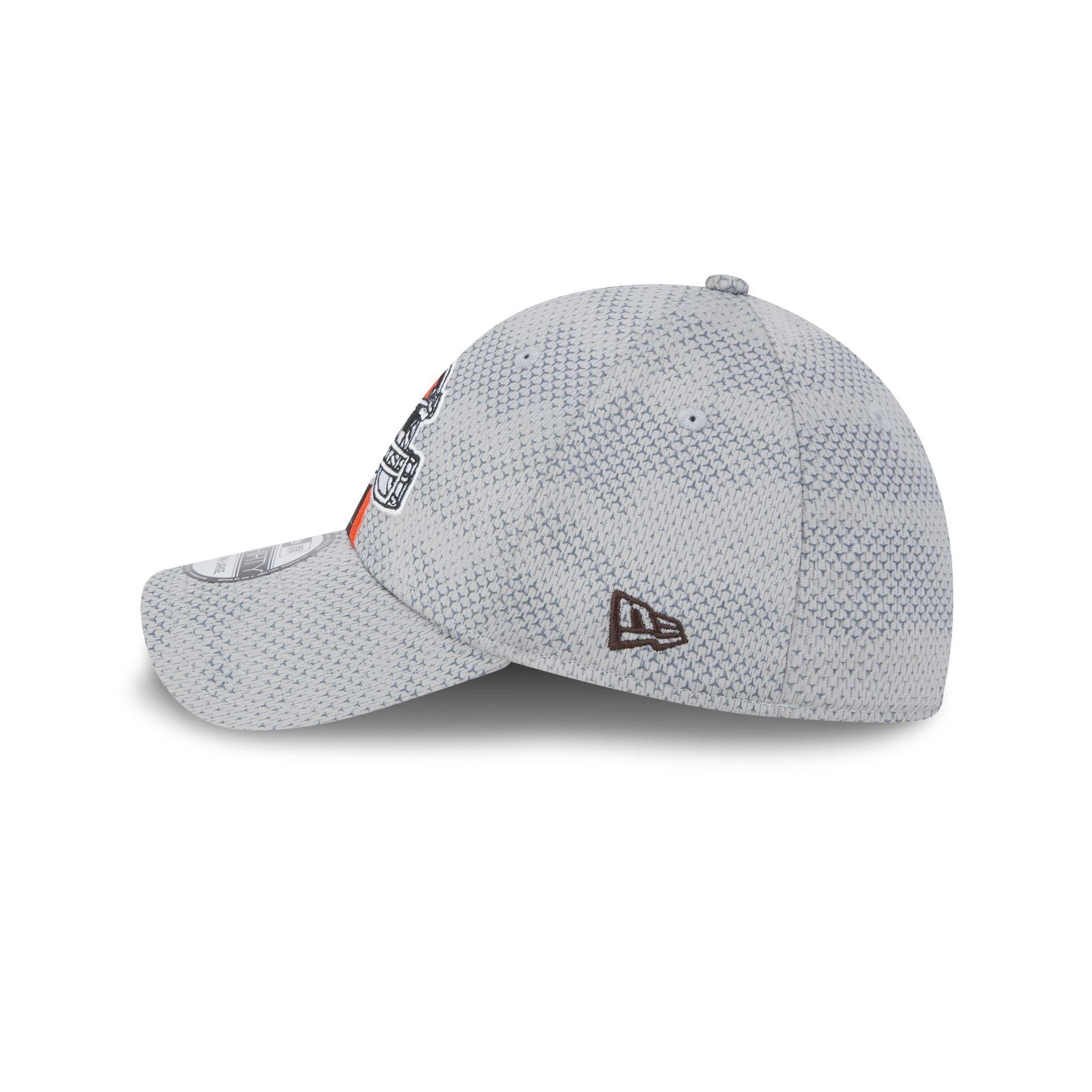 Cleveland Browns 2024 Sideline Gray 39THIRTY Stretch Fit Hat Male Product Image