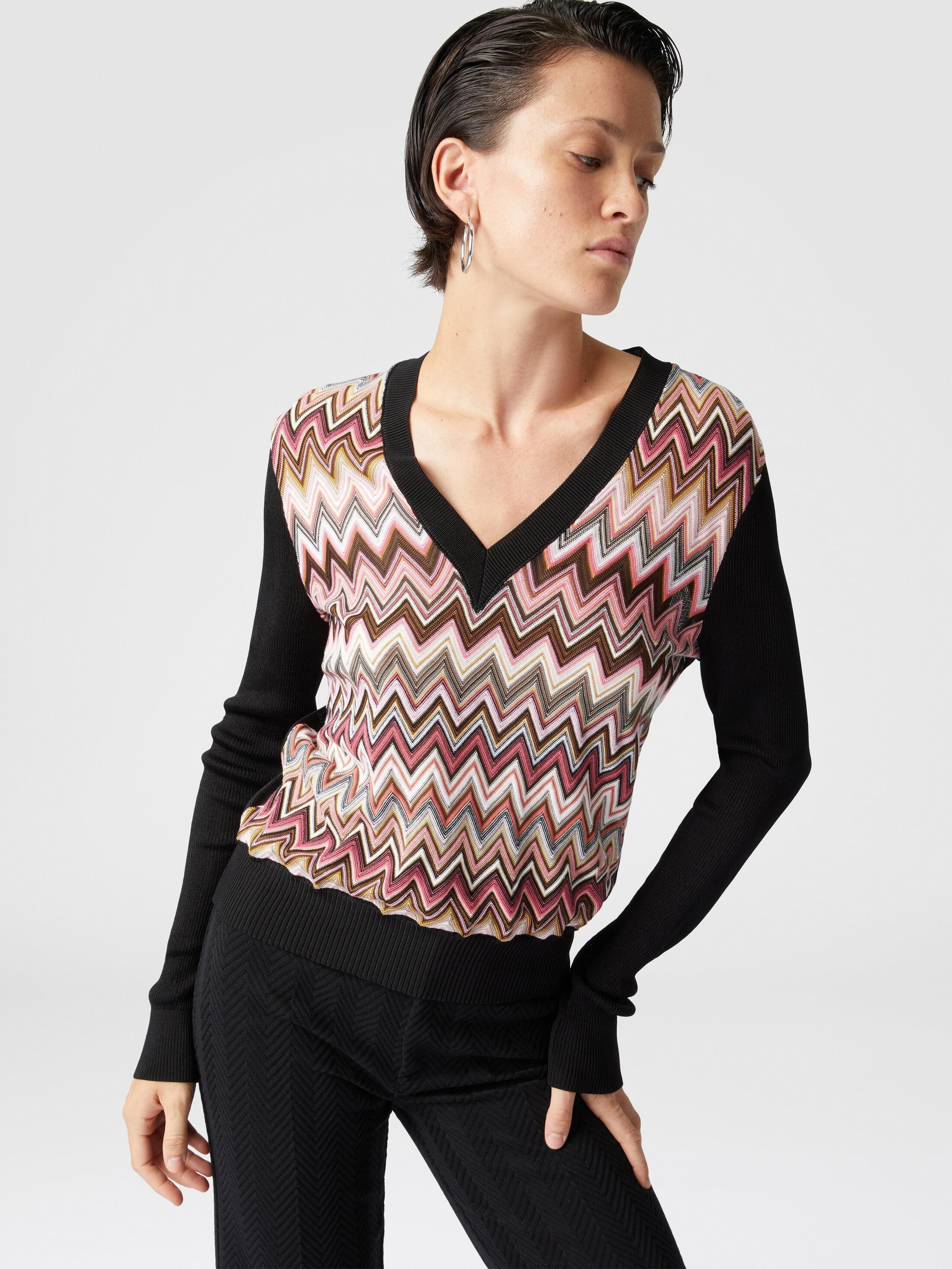 Viscose-blend sweaters with chevron insert and V-neck Product Image