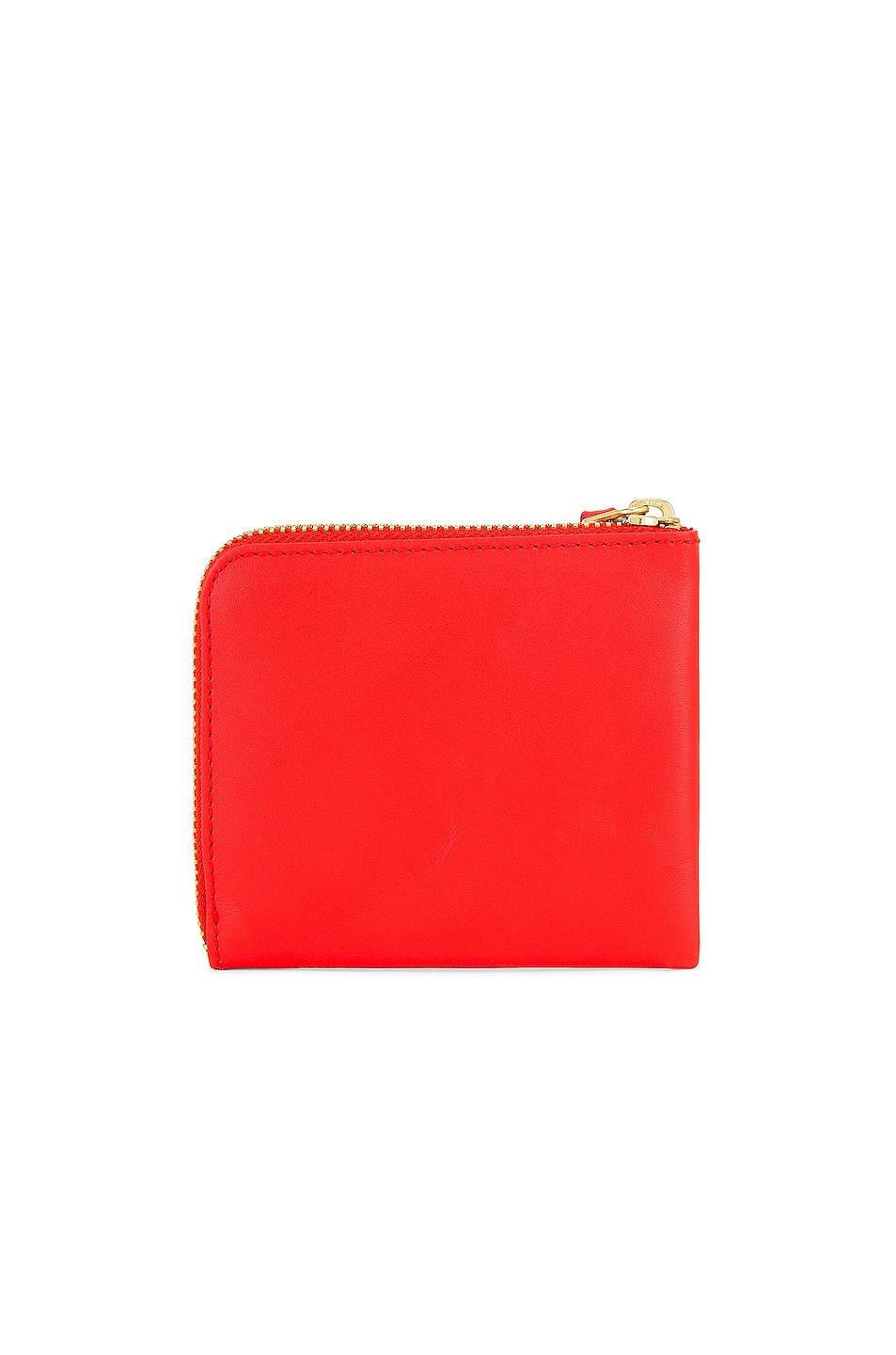 COMME des GARCONS Classic Leather Zip Wallet Red.. Product Image