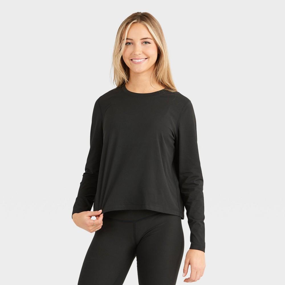 Wander by Hottotties Womens Naomi Crewneck Athletic Top - Black 3X product image