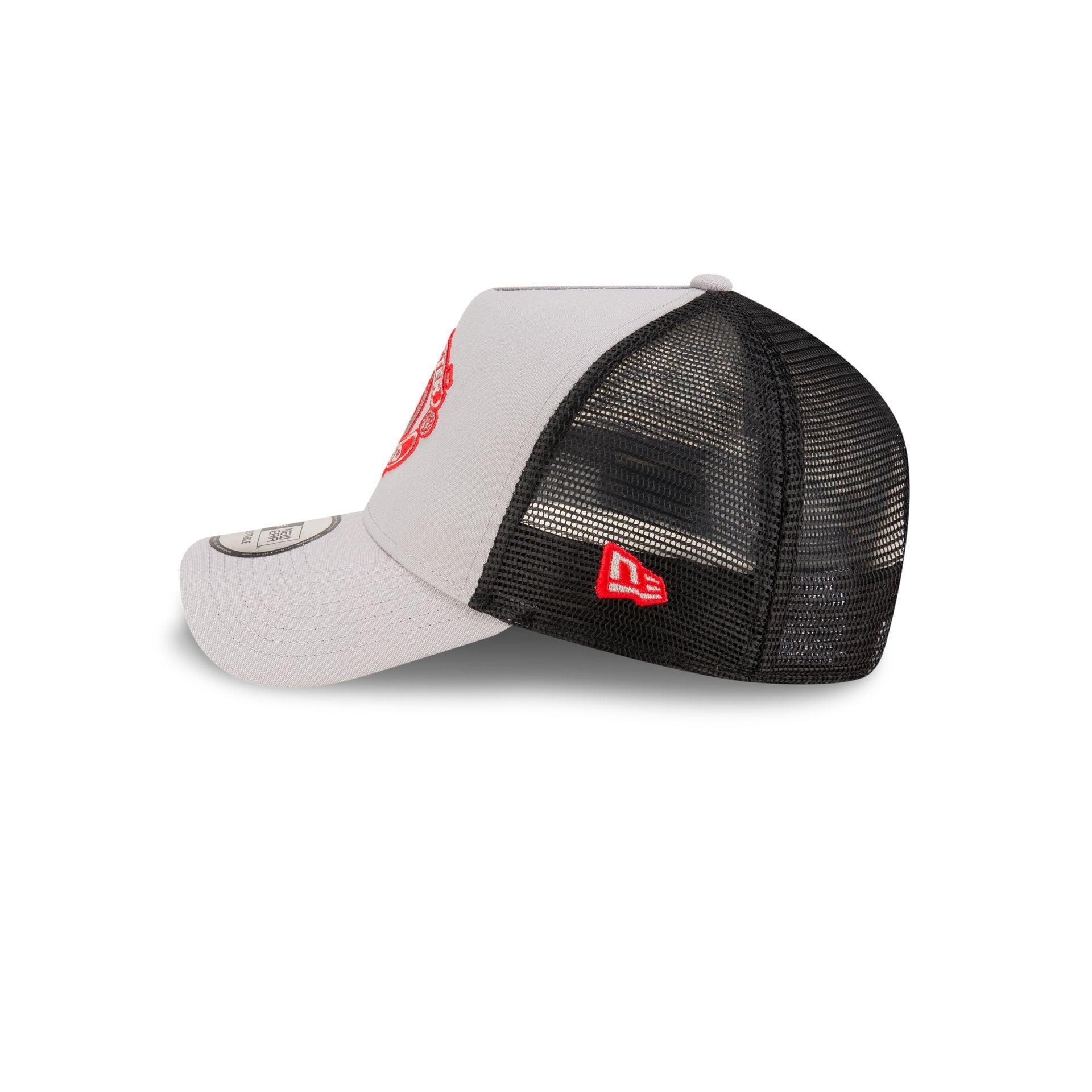 Manchester United Seasonal Gray 9FORTY A-Frame Trucker Hat Male Product Image