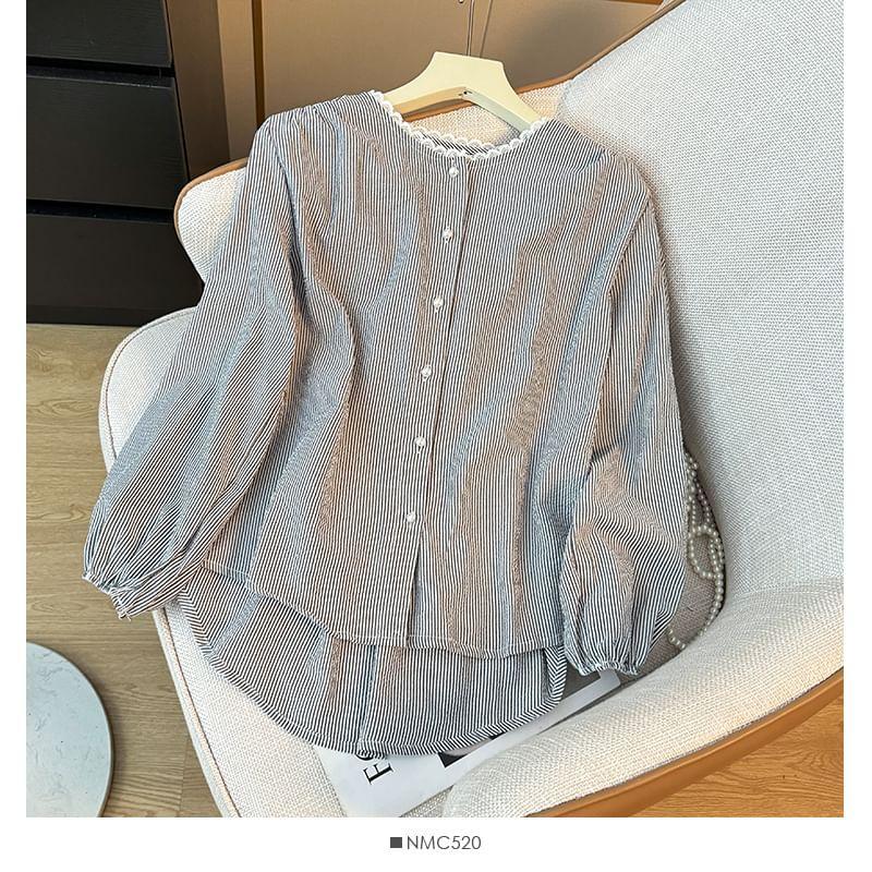 Dip-Back Lace-Trim Striped Round-Neck Loose Shirt Product Image