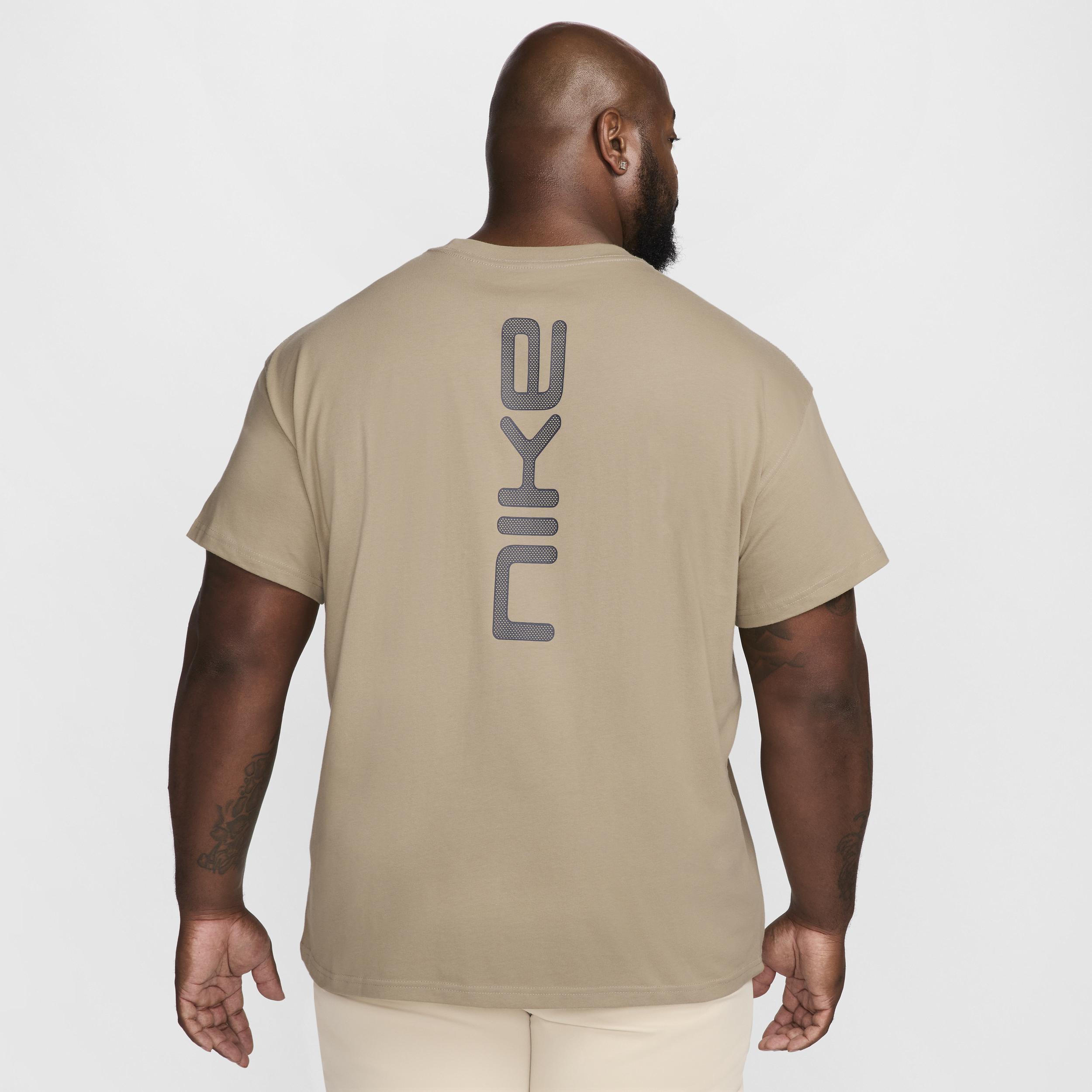 Nike Sportswear Men's Max90 T-Shirt Product Image