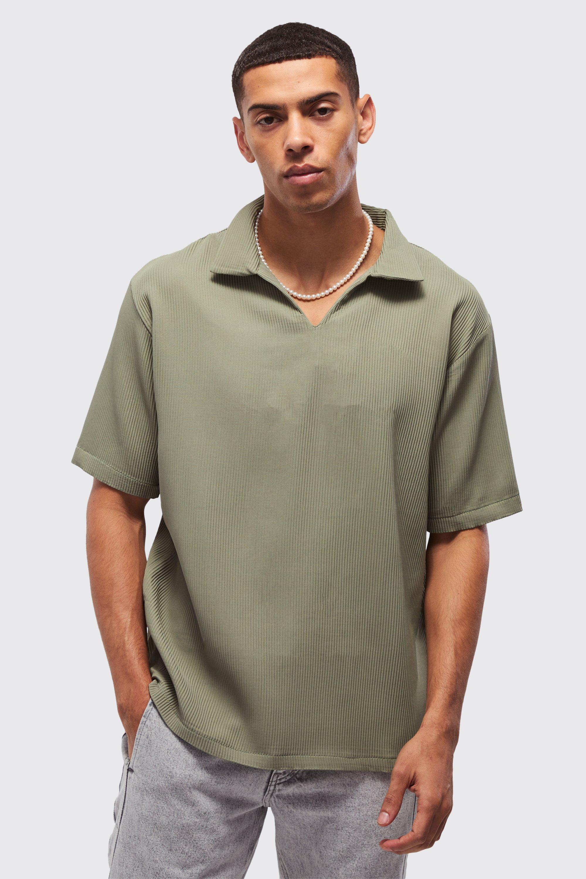 Oversized V-Neck Pleated Overhead Shirt | boohooMAN USA Product Image