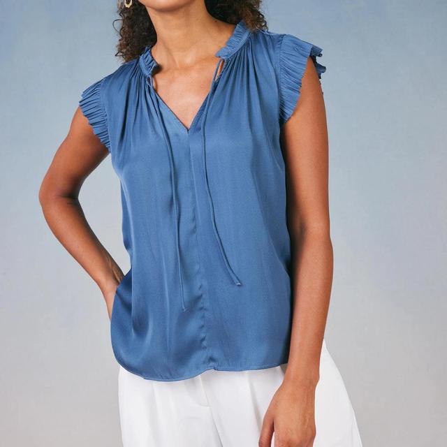 Pleated Short Sleeve Blouse Product Image