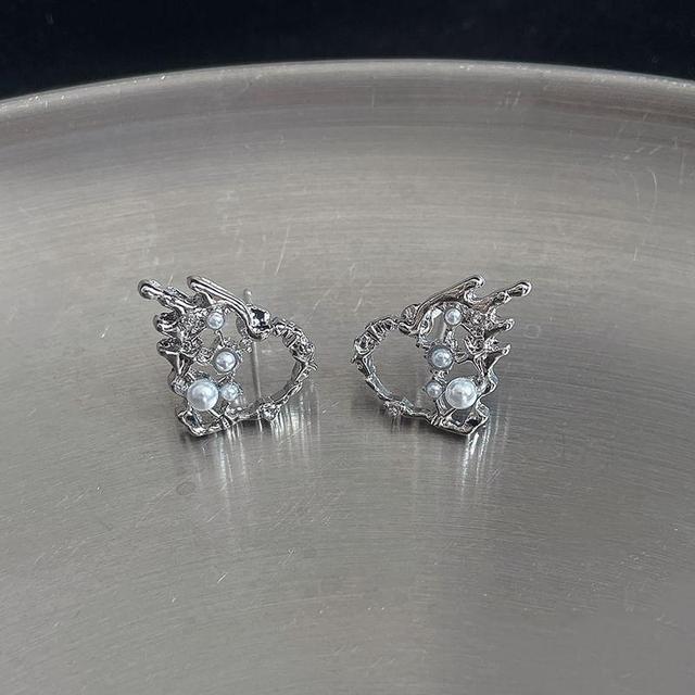 Sterling Silver Heart Beaded Stud Earring Product Image