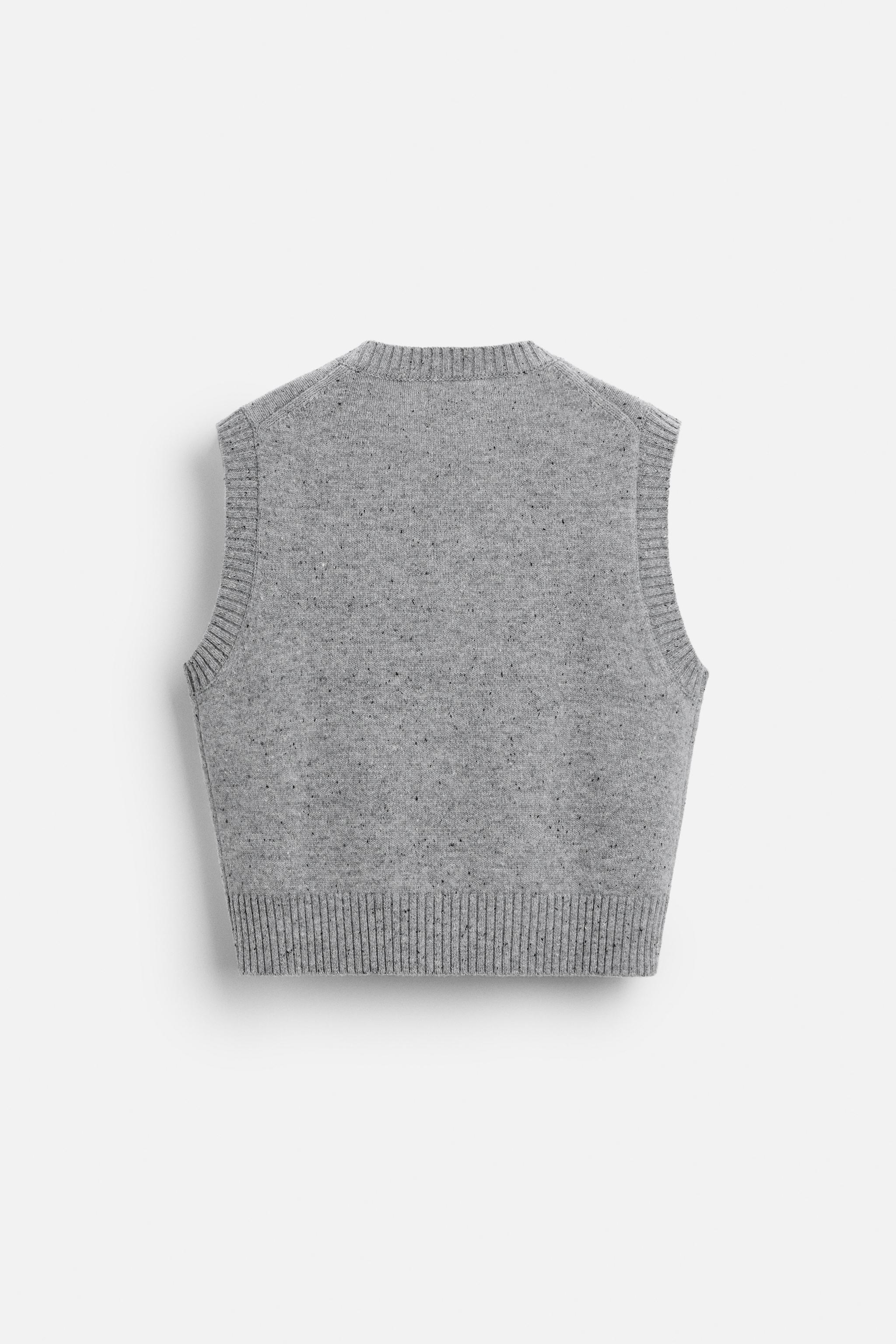 WOOL KNIT VEST Product Image