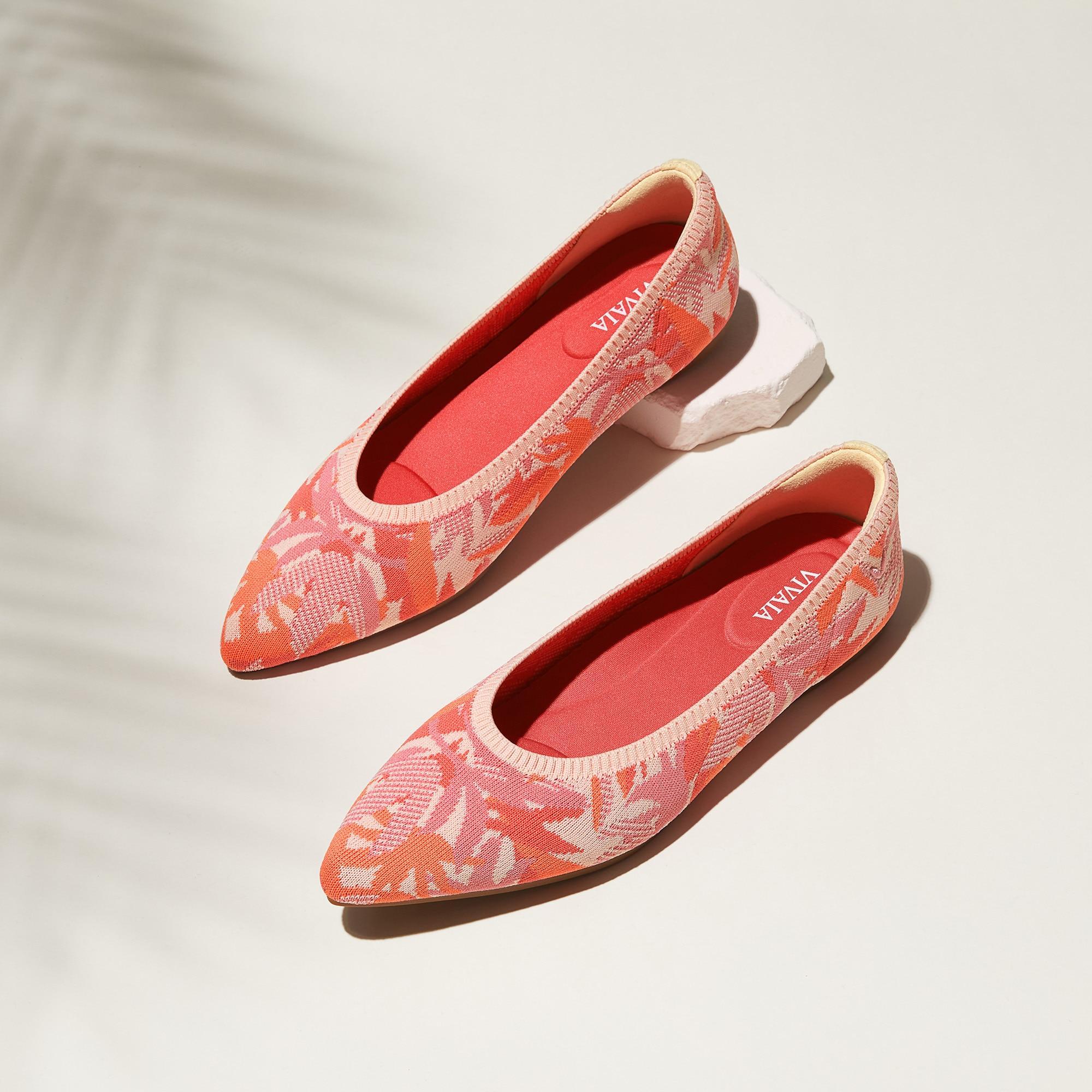 Pointed-Toe Ballet Flats (Aria 5°) Product Image