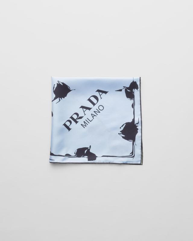 Printed twill scarf Product Image