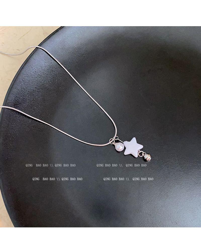 Star Necklace Product Image