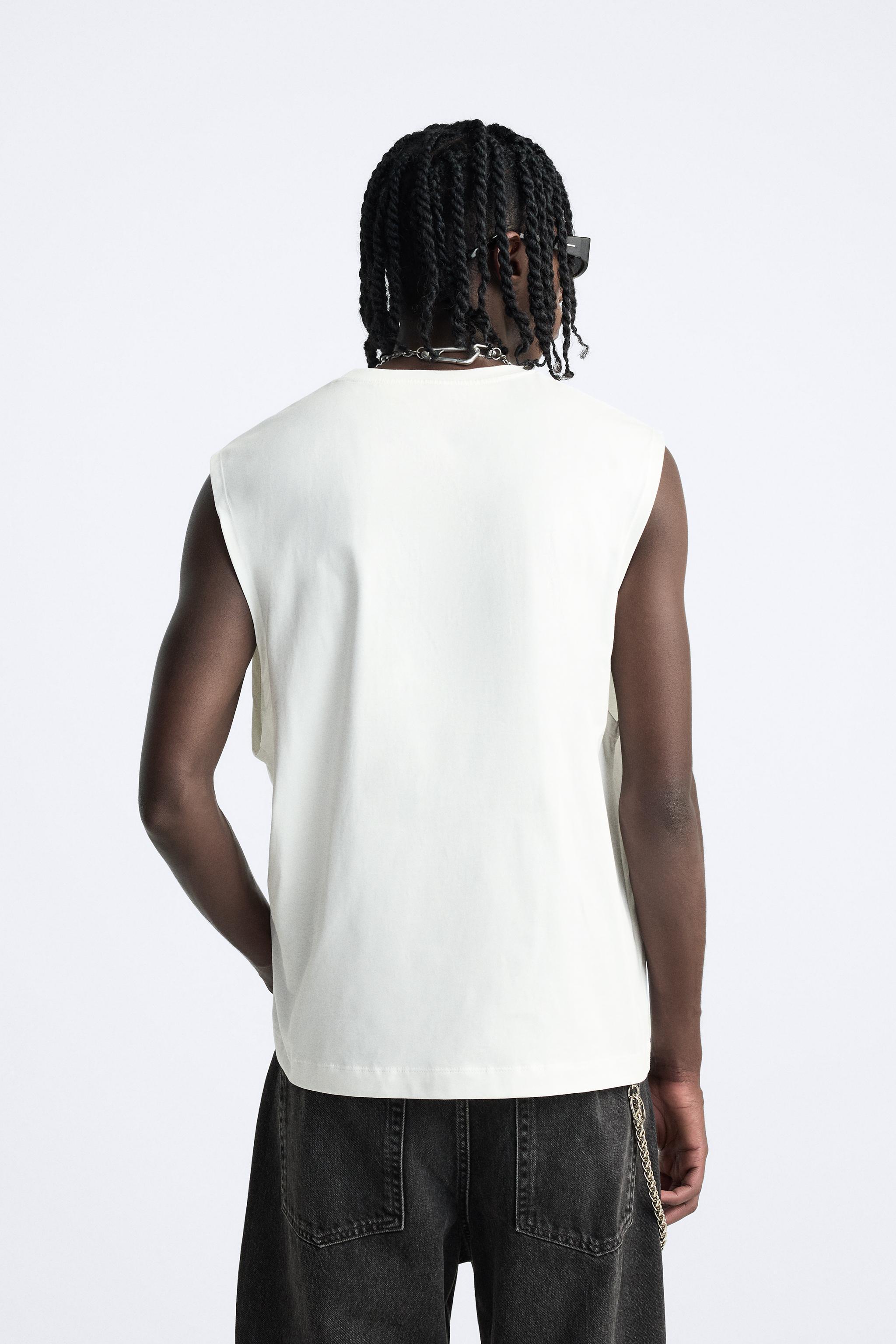 SLEEVELESS TOP Product Image