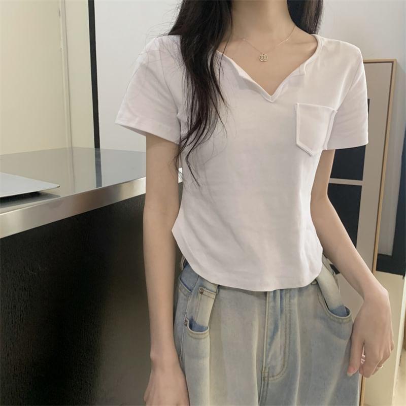 Short-Sleeve Notch Neck Pocketed Tee Product Image