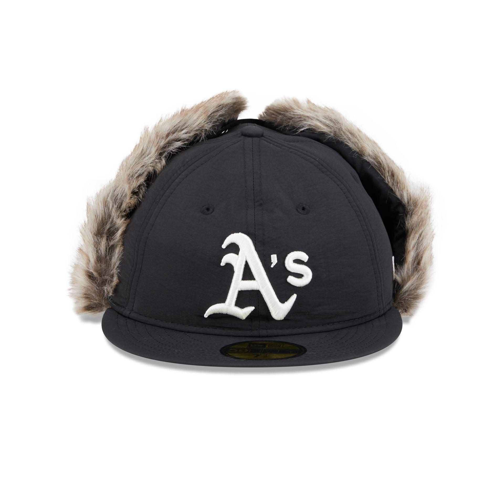 Oakland Athletics Winter Dog Ear Retro Crown 59FIFTY Fitted Hat Male Product Image