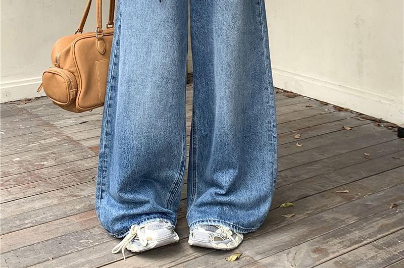 Low Waist Washed Wide Leg Jeans Product Image