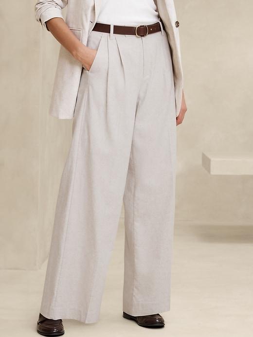 Linen-Blend Wide-Leg Pleated Trouser Product Image