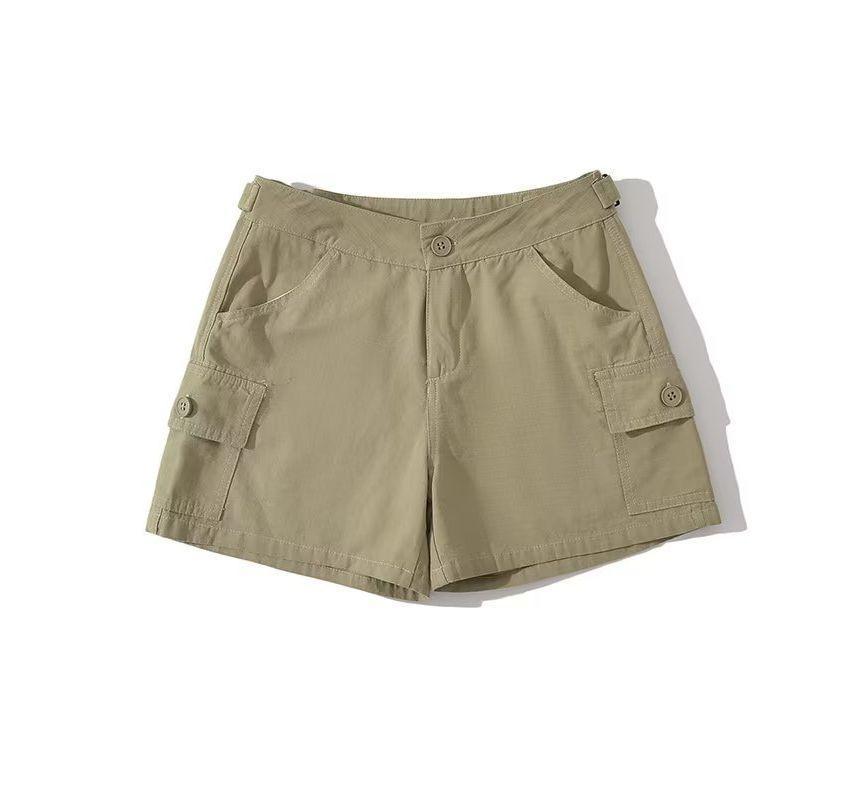 Mid Rise Plain Cargo Shorts Product Image