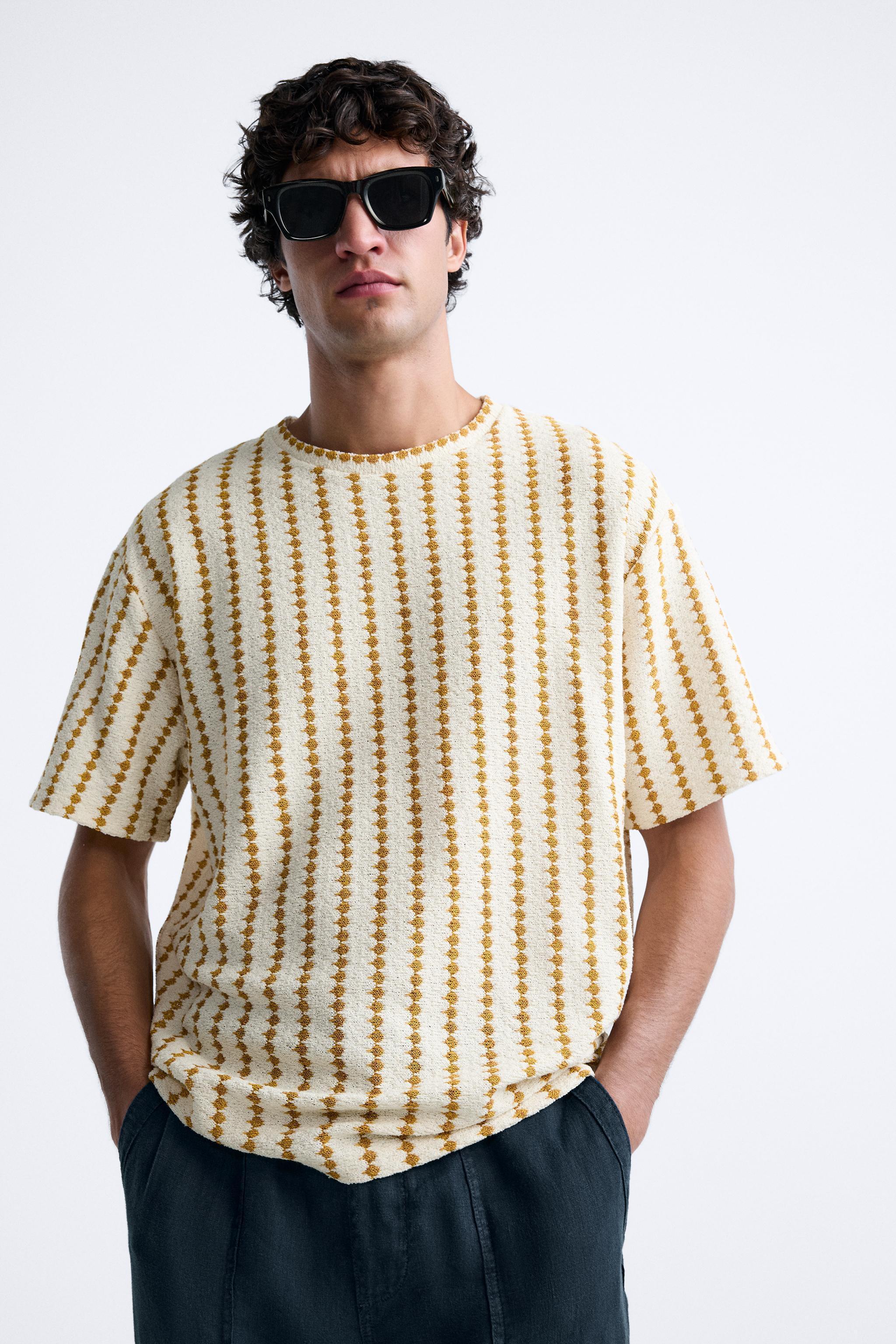 TEXTURED STRIPED T-SHIRT Product Image