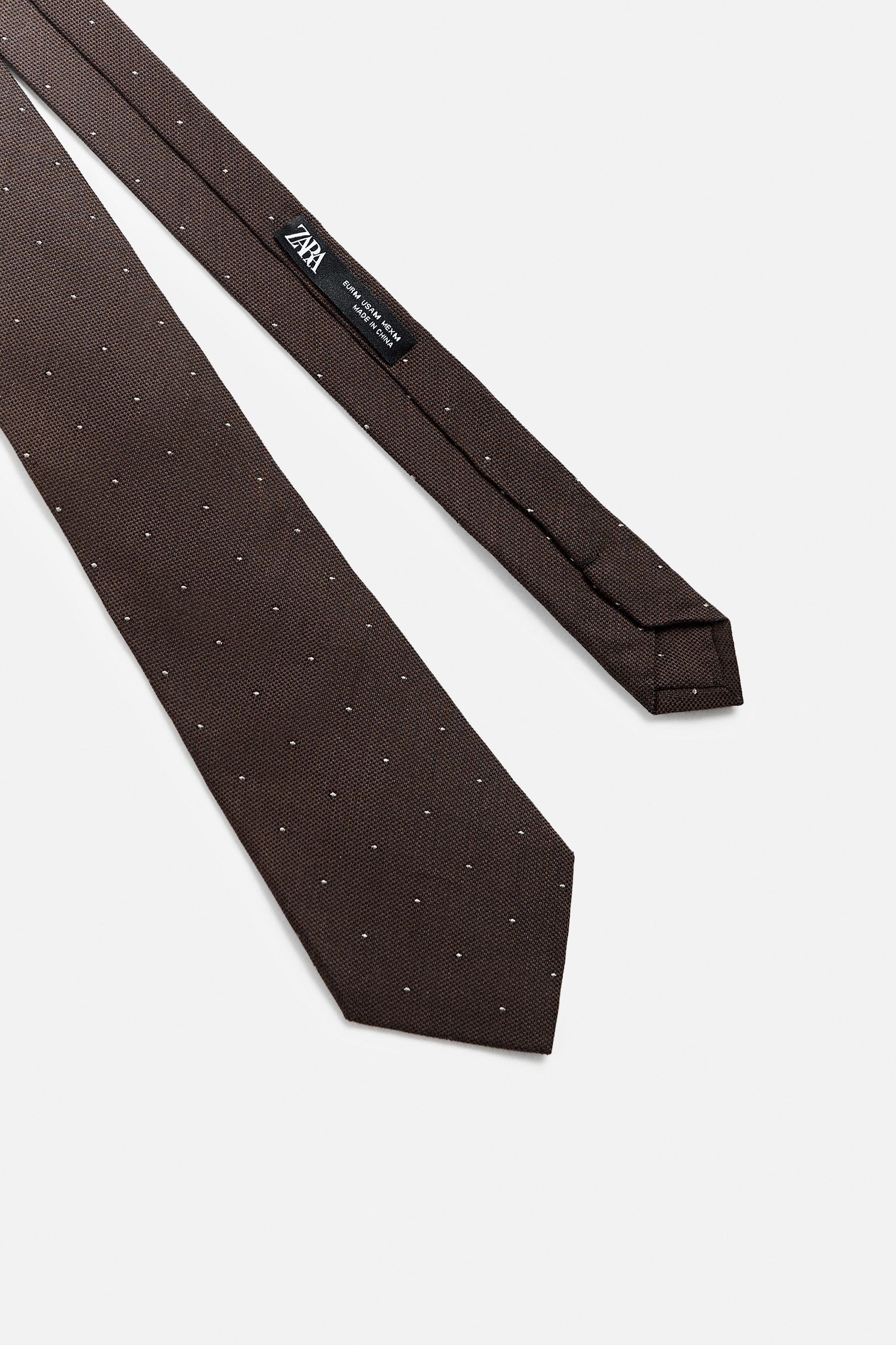 100% SILK POLKA DOT JACQUARD TIE Product Image