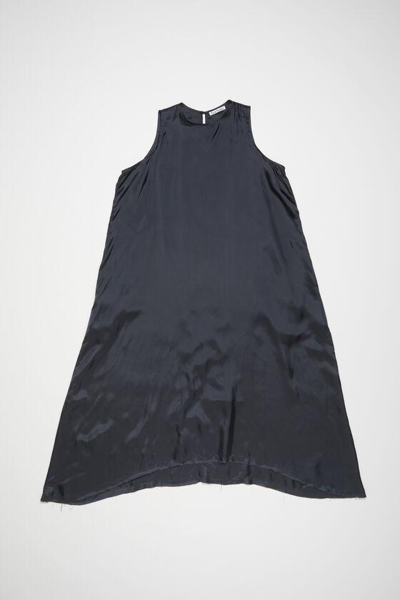 Sleeveless dress Product Image