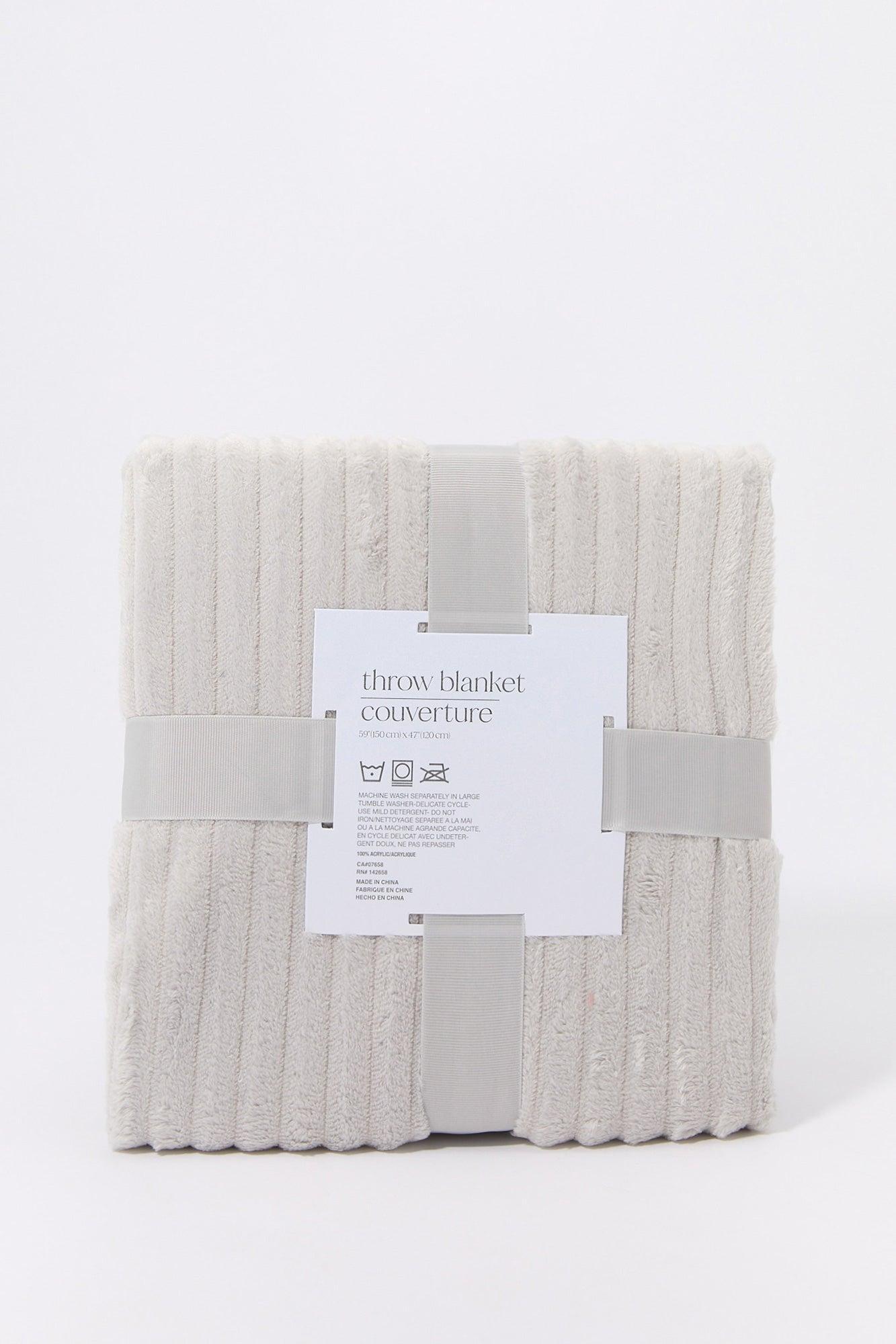 Ribbed Faux Fur Throw Blanket Female Product Image