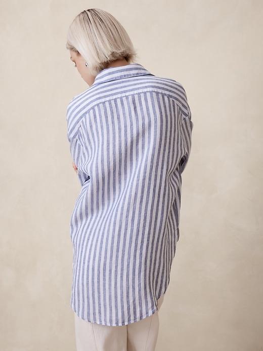 The Oversized Shirt Product Image