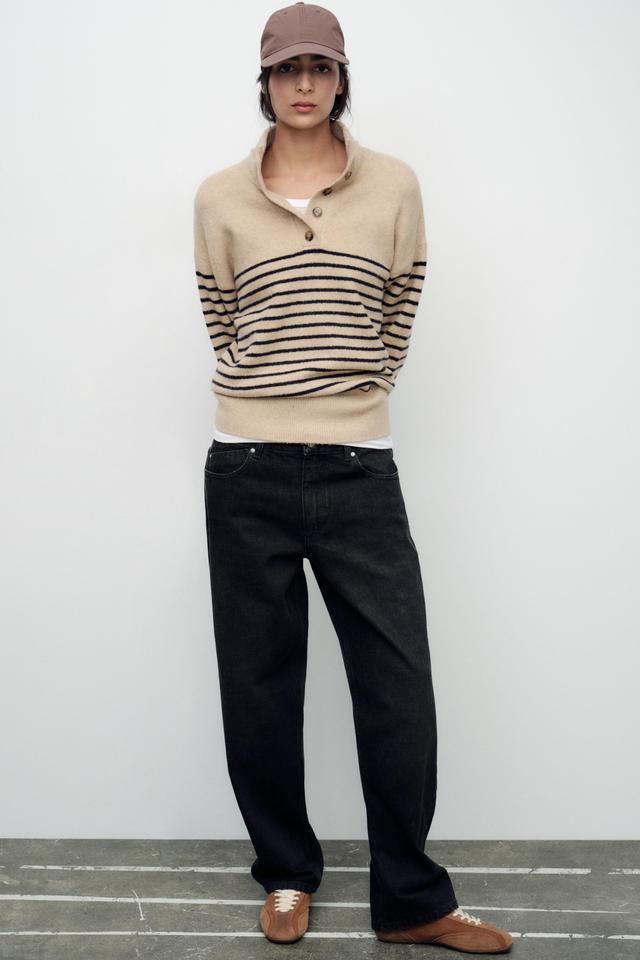 HIGH COLLAR KNIT SWEATER Product Image