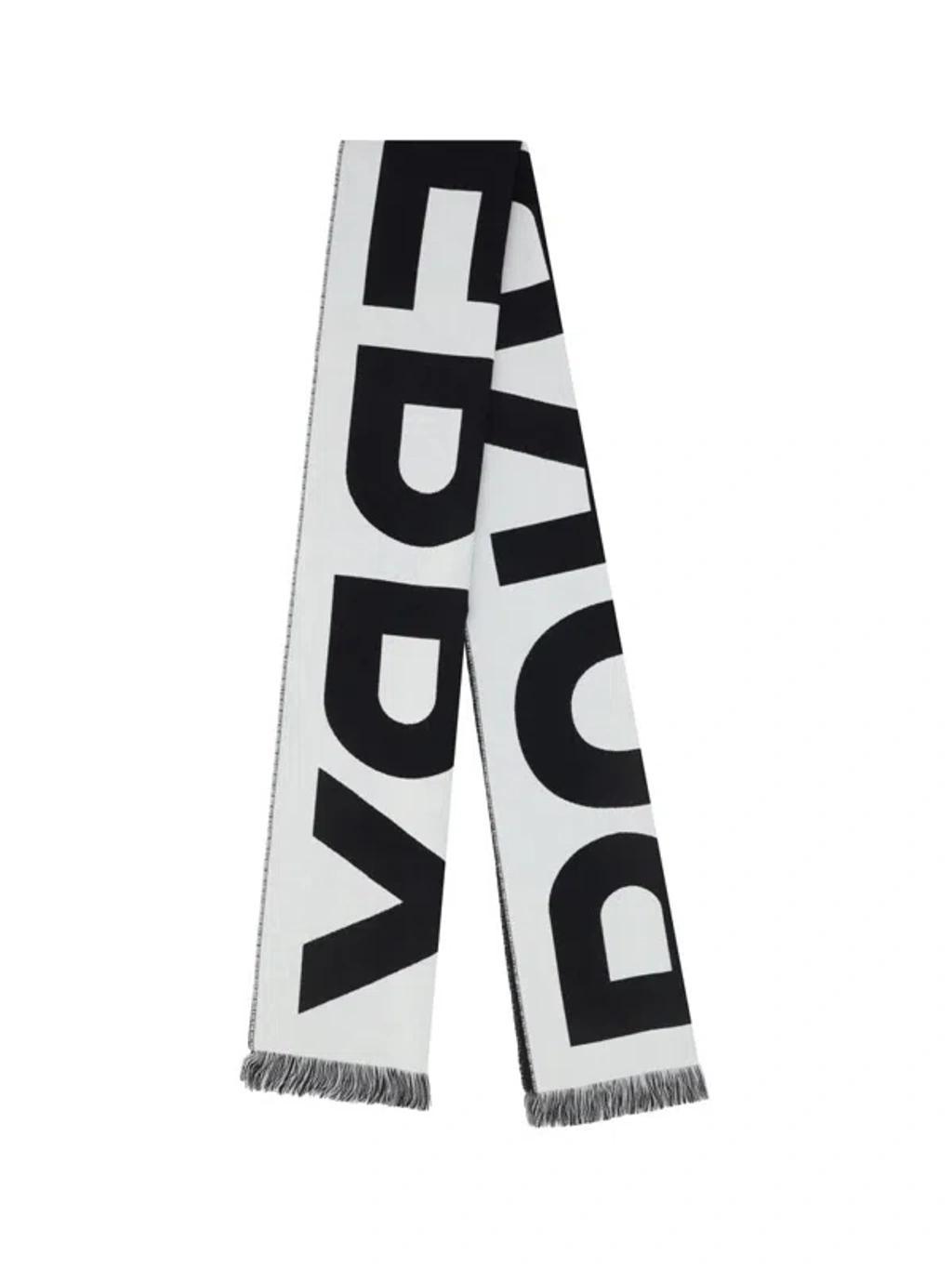 Scarf In Black Product Image