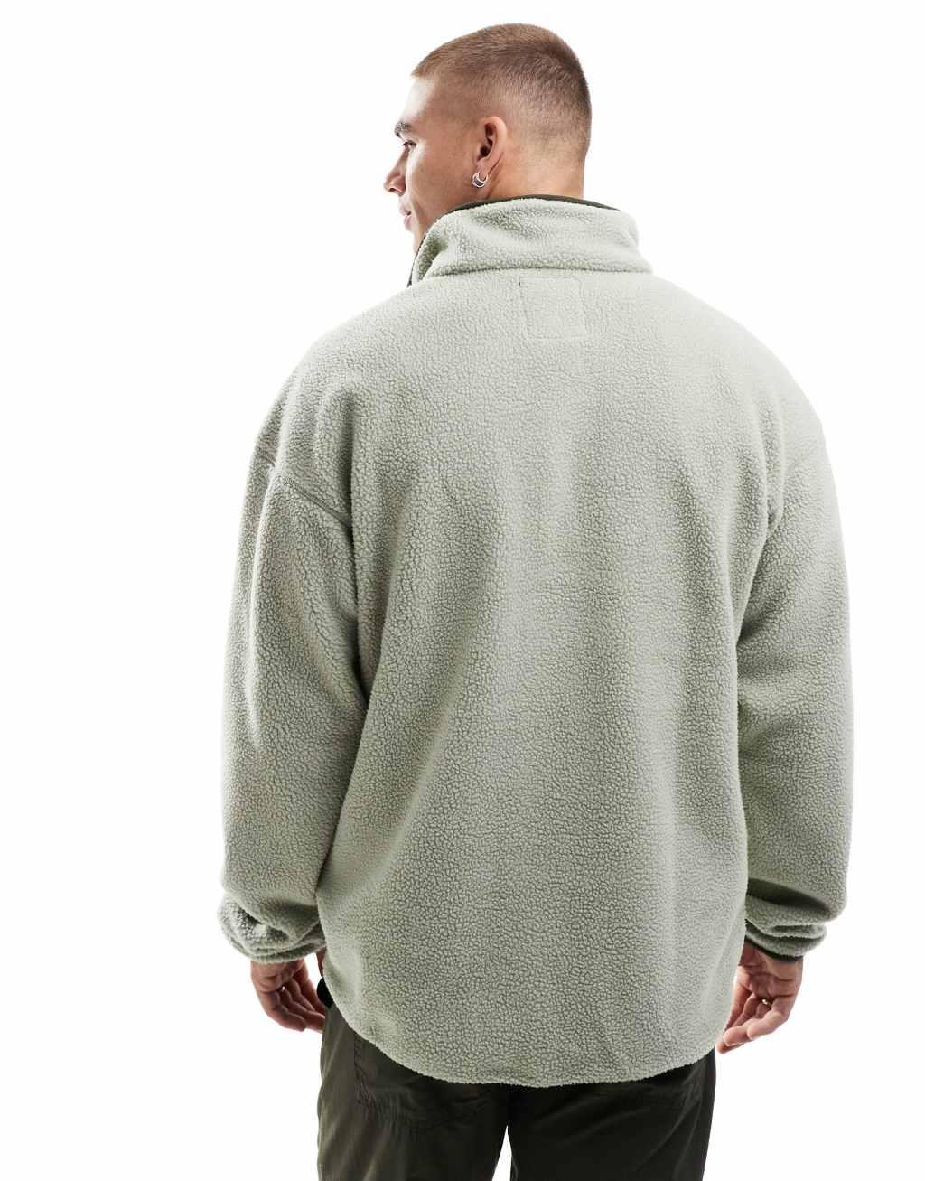 Columbia Helvetia II half snap fleece in green Product Image