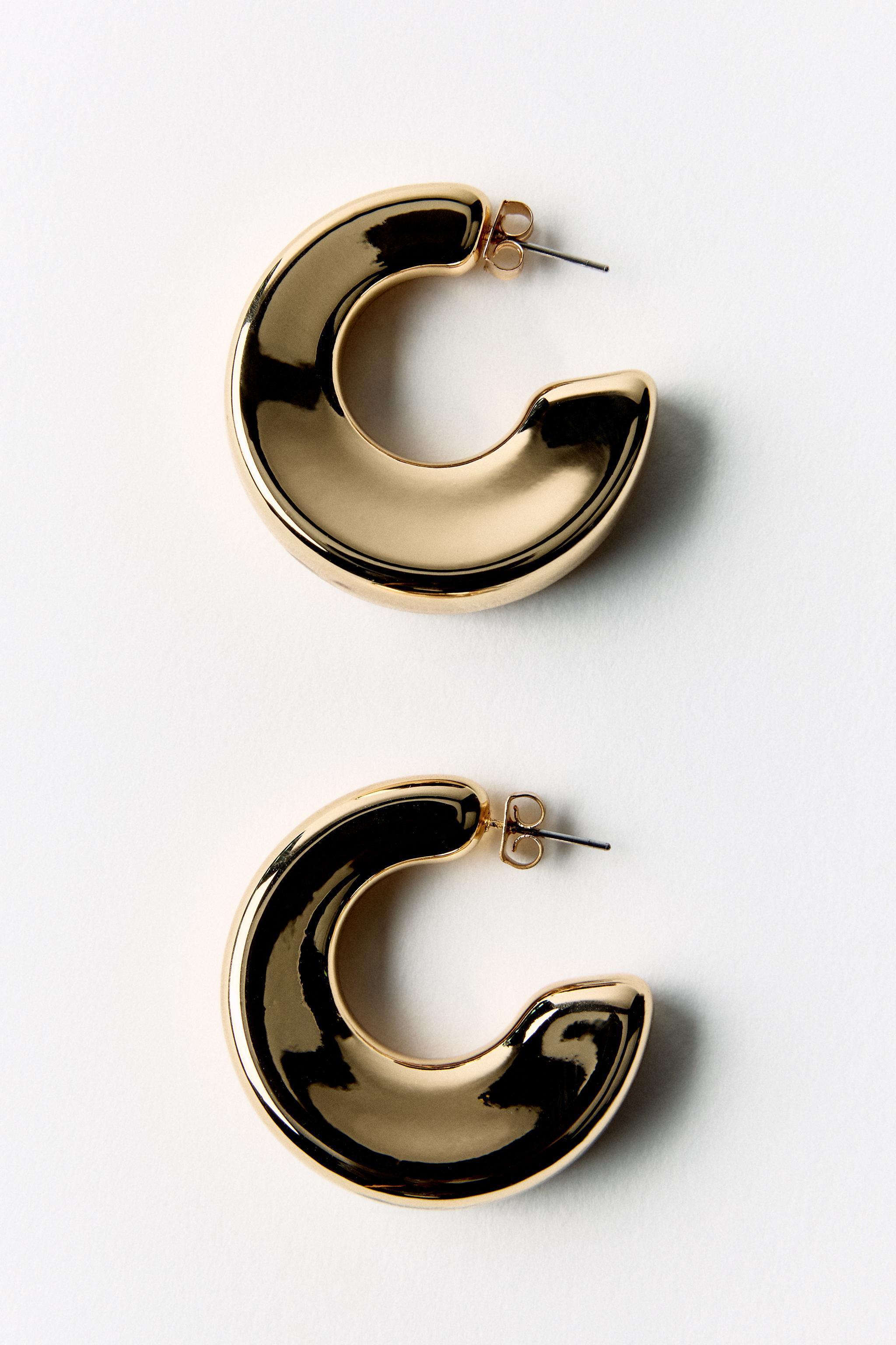 CHUNKY HOOP EARRINGS Product Image