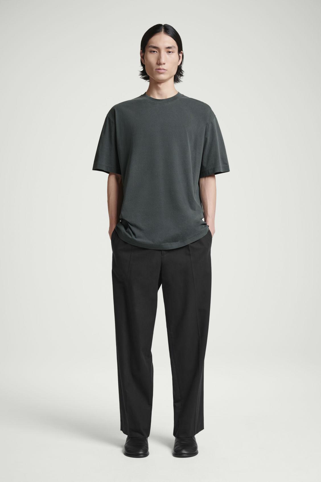 OVERSIZED COTTON T-SHIRT Product Image