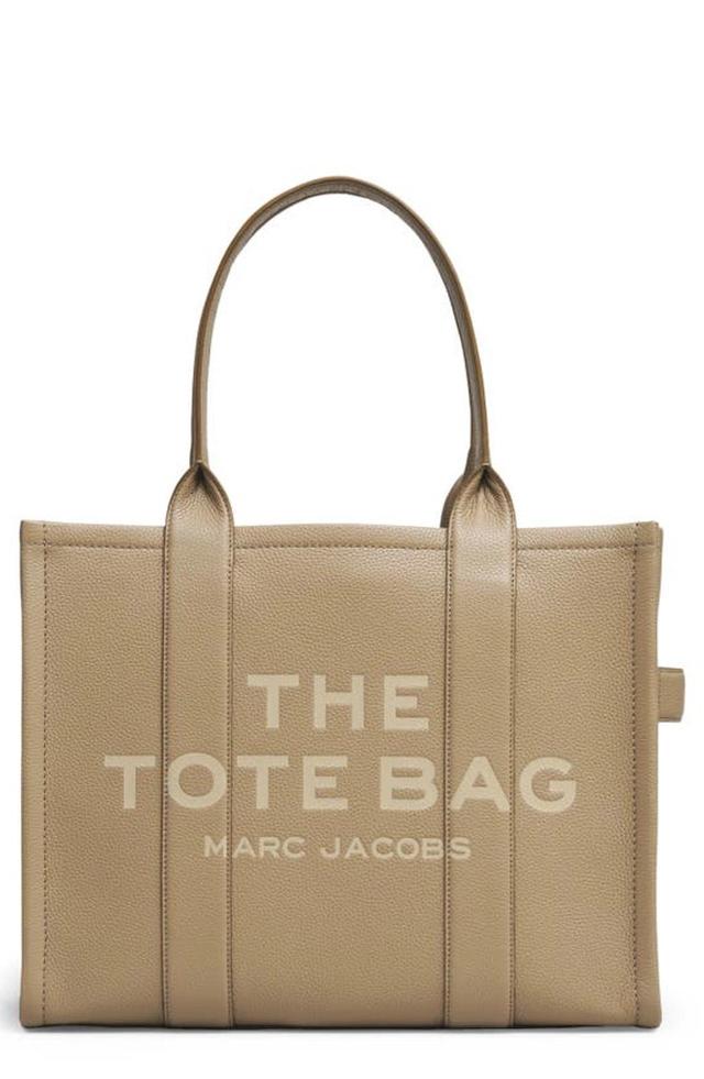 The Leather Tote Bag In Camel Product Image